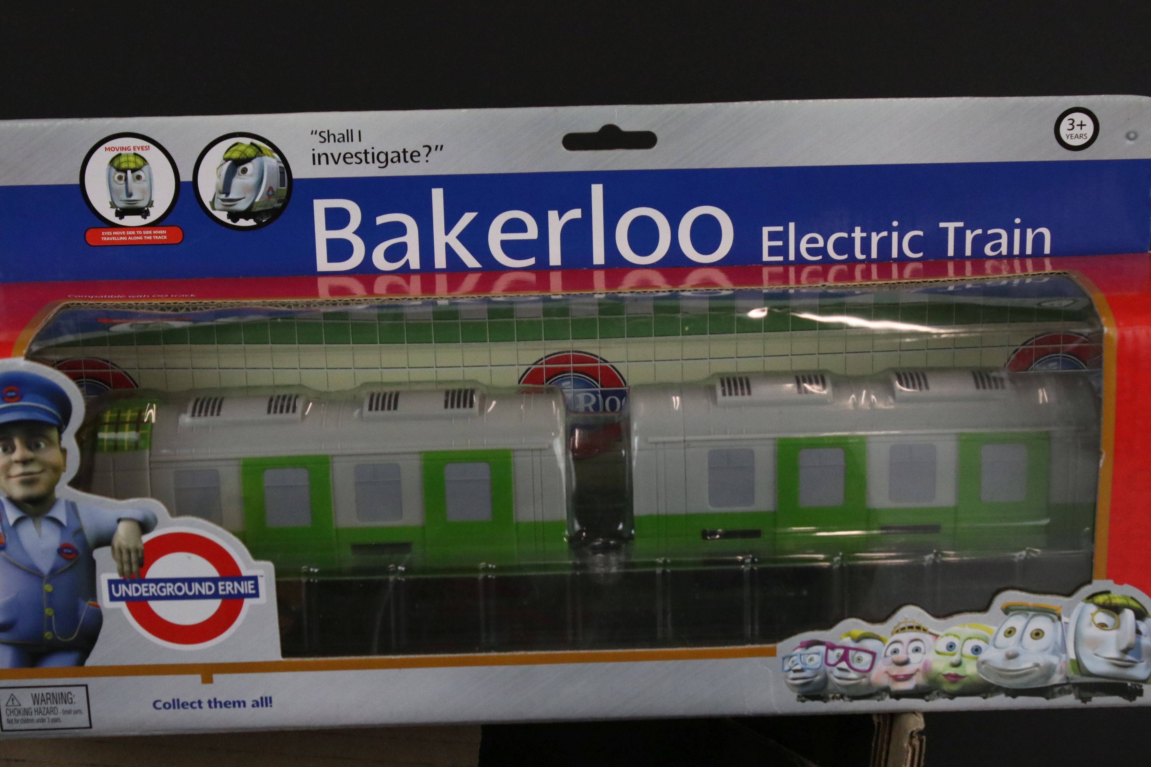 29 OO gauge items of rolling stock to include Hornby, Triang and Bachmann featuring coaches, Royal - Image 2 of 7