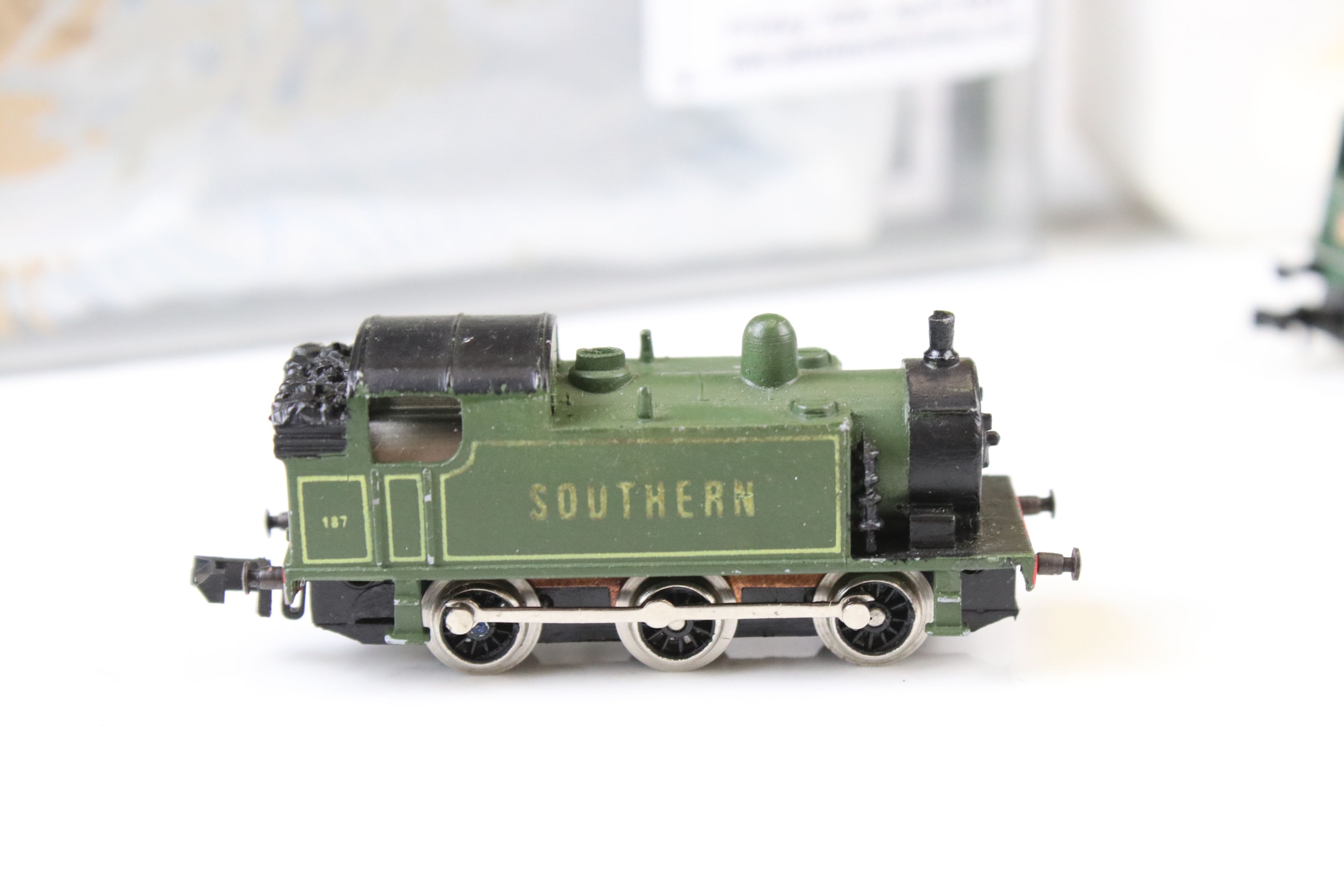 Boxed Minitrix N gauge 2936 locomotive plus a Graham Farish 0-6-0 Southern loco within Bachmann Plus - Image 2 of 7