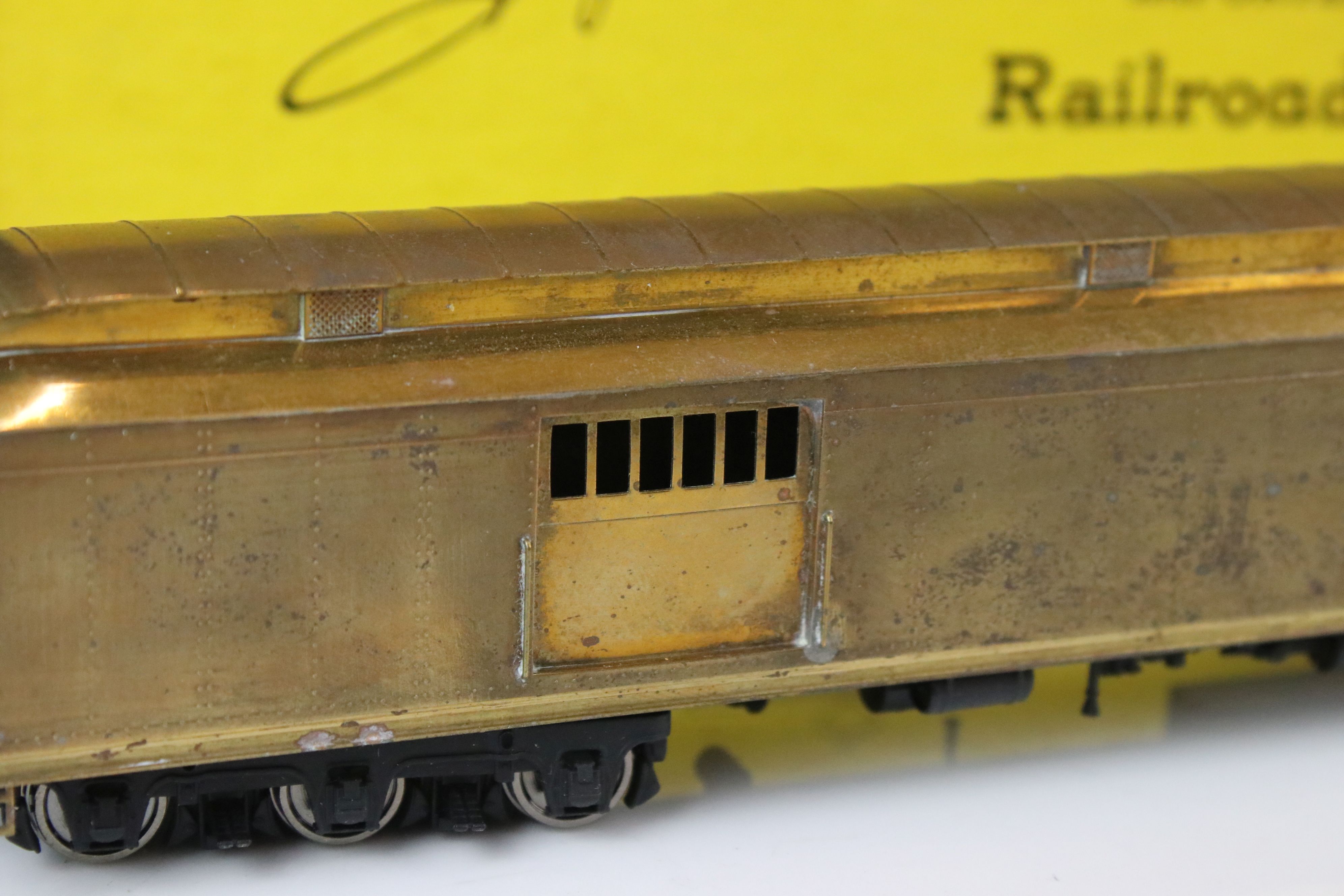 Three boxed E Suydam & Co HO Railroad Equipment Baggage Car brass models to include 2 x RR-7 (one - Image 24 of 25