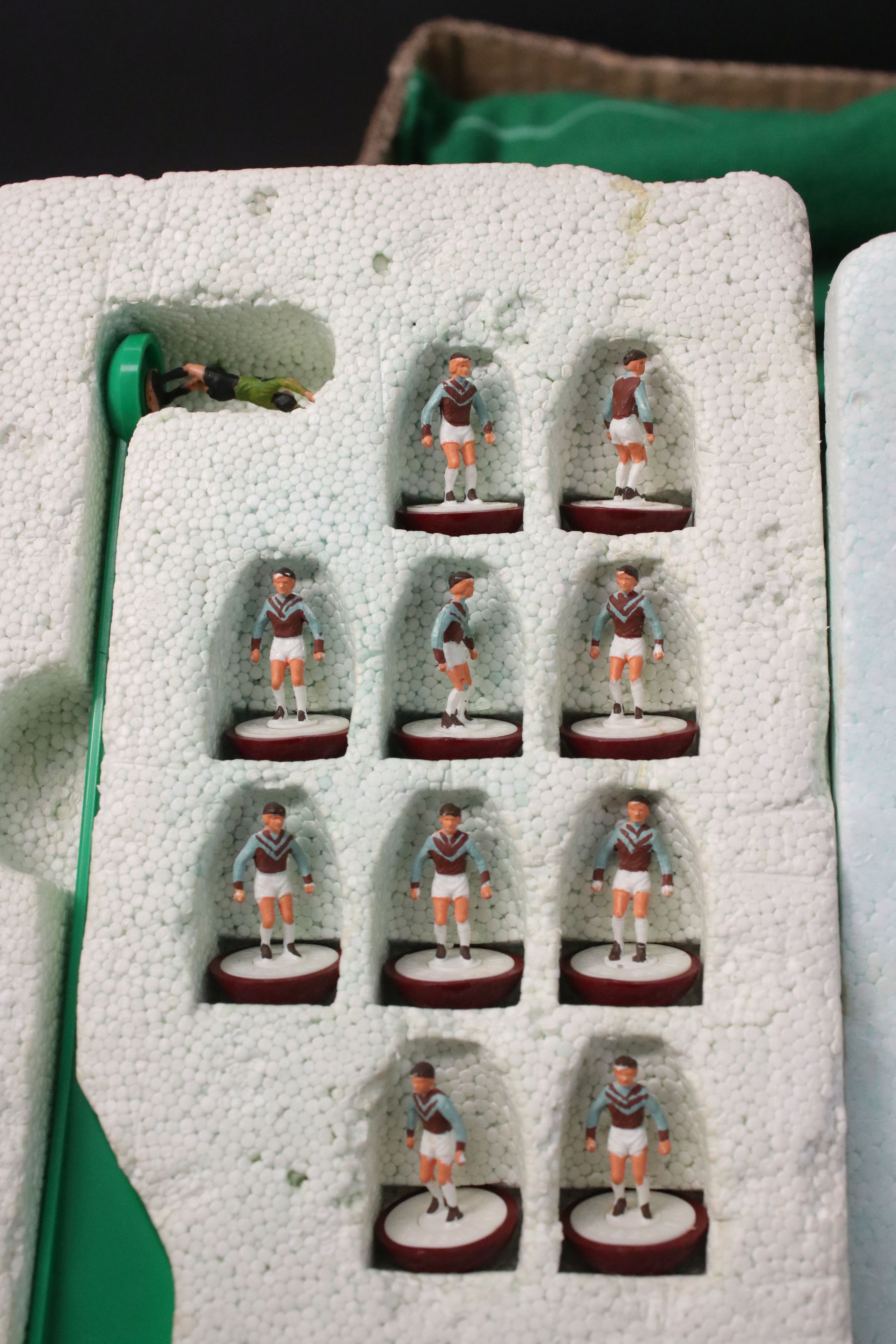 Subbuteo selection - 15 LW teams (some incomplete) to include Argentina, Brazil, Celtic, Arsenal - Image 10 of 13