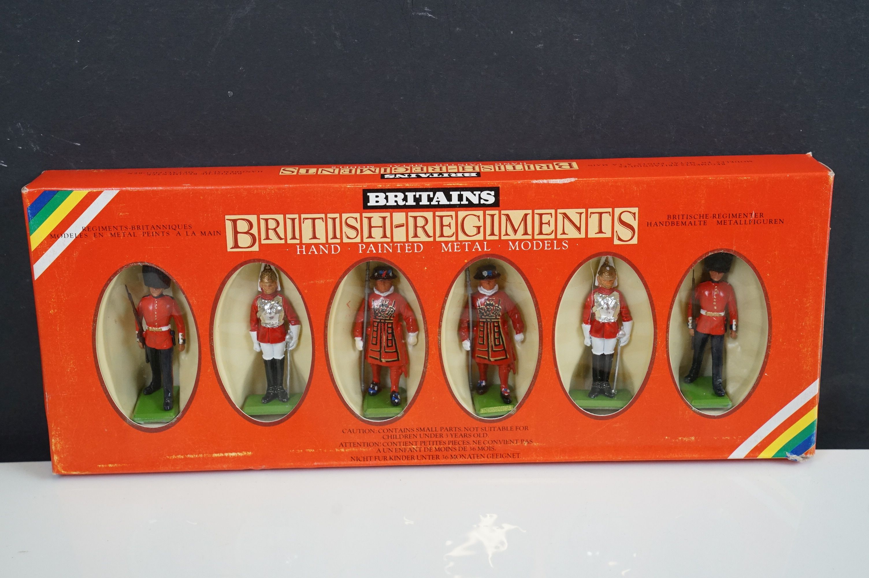 A collection of boxed Britains soldiers to include 7218 Queen Elizabethh II and Lifeguards, 7235 - Image 4 of 5
