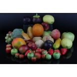 Quantity of plastic fruit