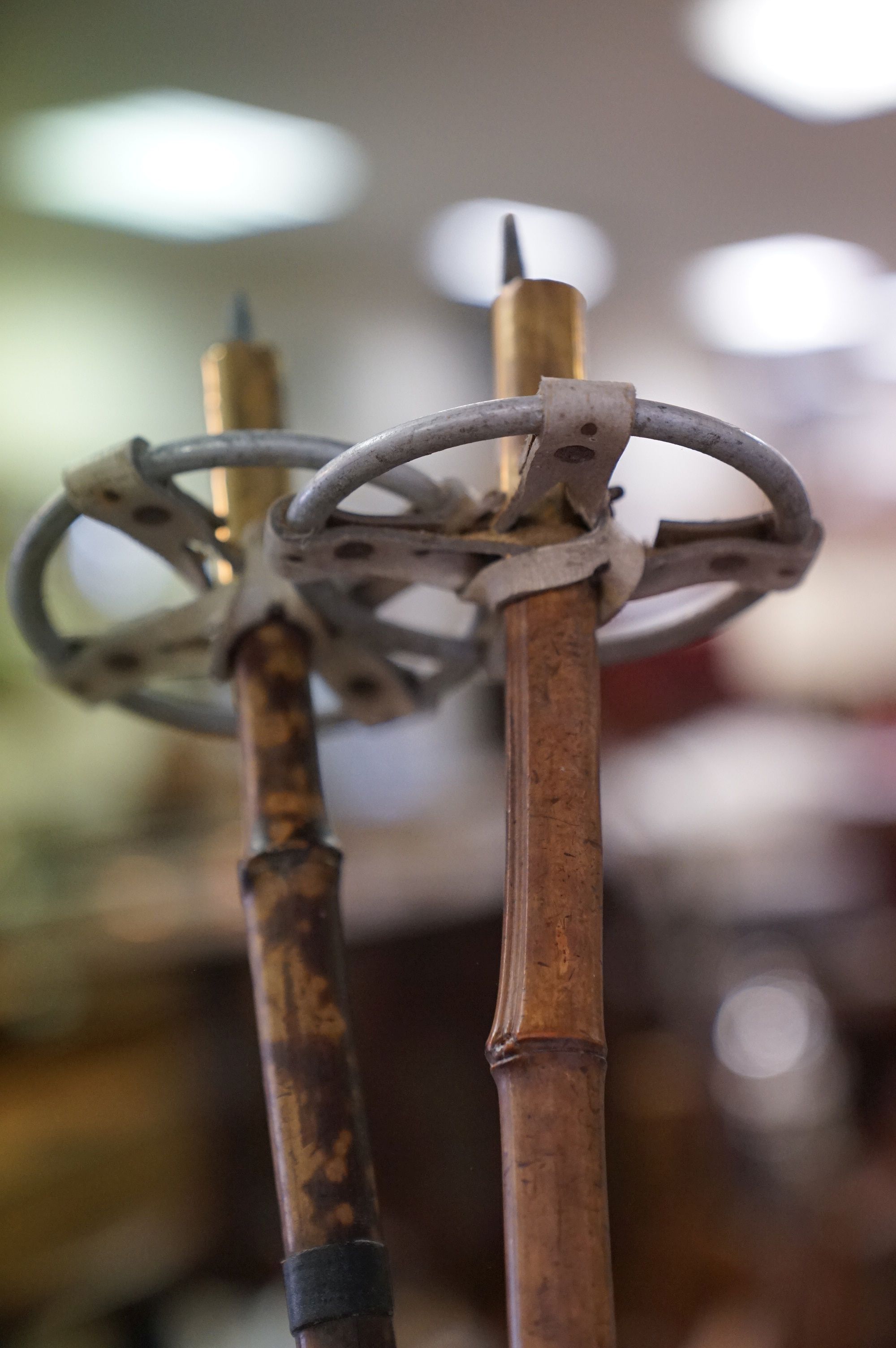 A pair of vintage cane Ski poles together with a wooden handled pick. - Image 6 of 9