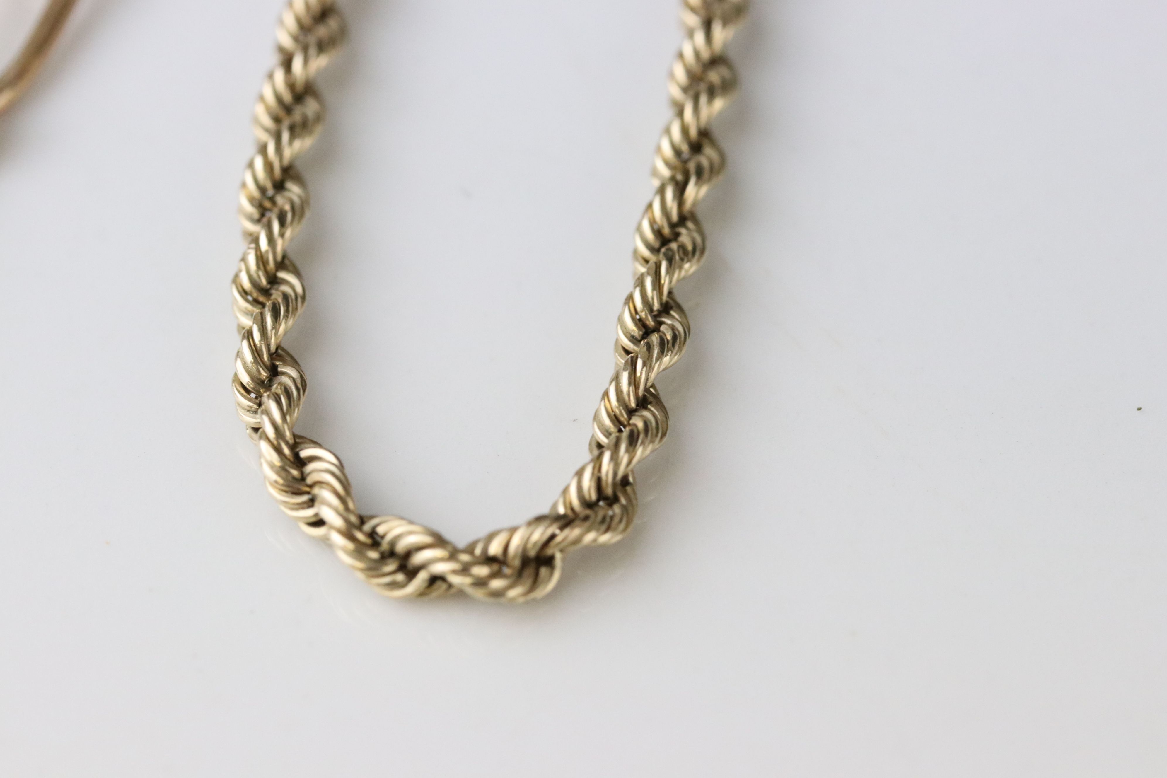 9ct yellow gold rope twist bracelet, length approx 19cm, together with a 9ct yellow gold figaro link - Image 3 of 4