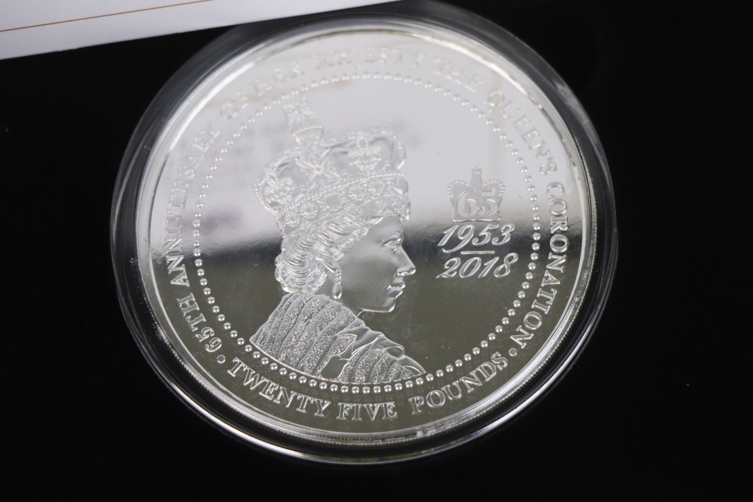A Jubilee Mint limited edition fine silver £25 Queens Coronation Jubilee solid silver proof 5 - Image 3 of 5