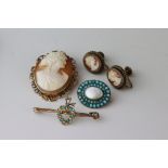 Late Victorian turquoise and seed pearl 9ct yellow gold sweetheart brooch, the central heart motif