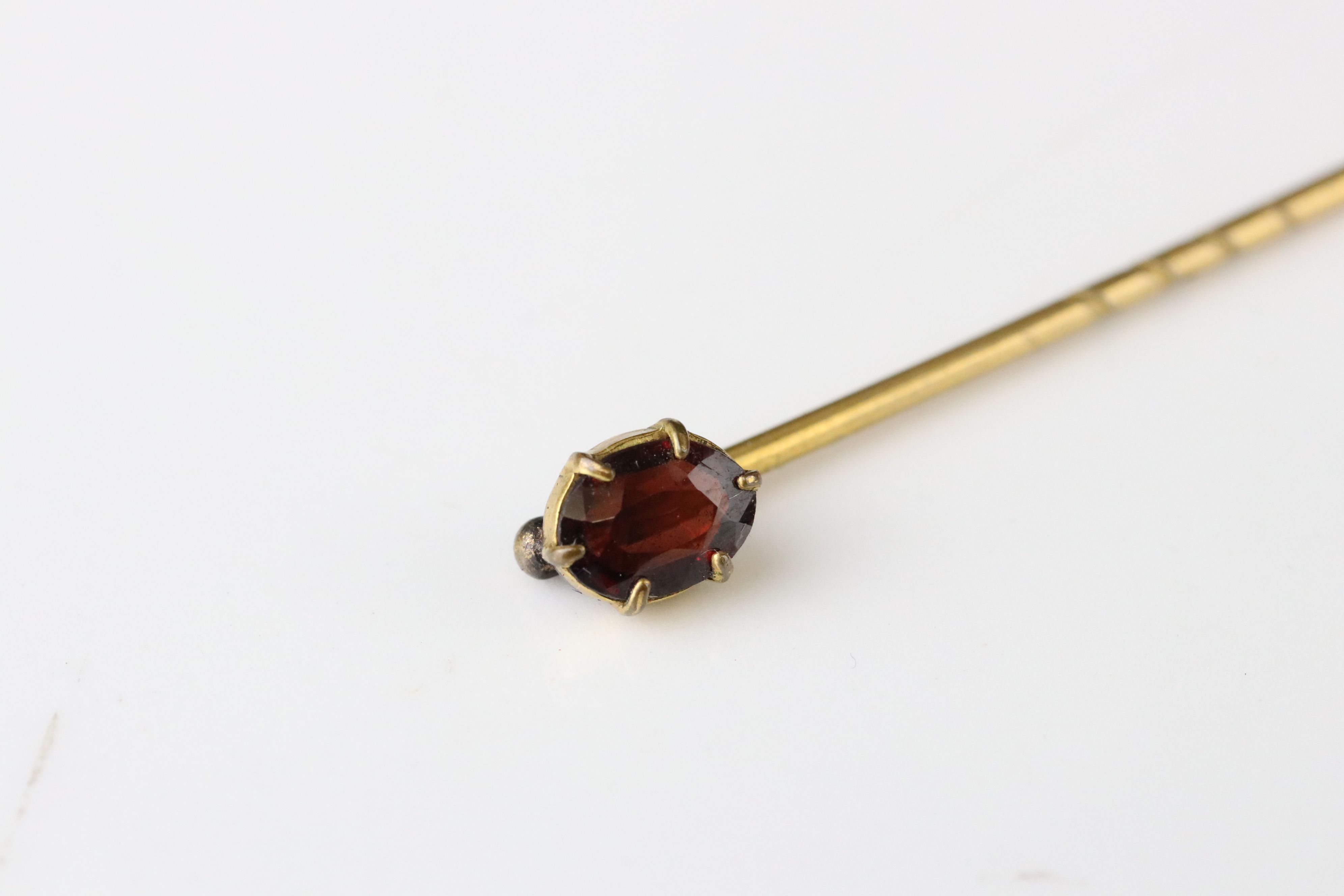 Victorian amethyst and seed pearl 9ct yellow gold crescent stick pin; Victorian seed pearl 9ct - Image 4 of 4