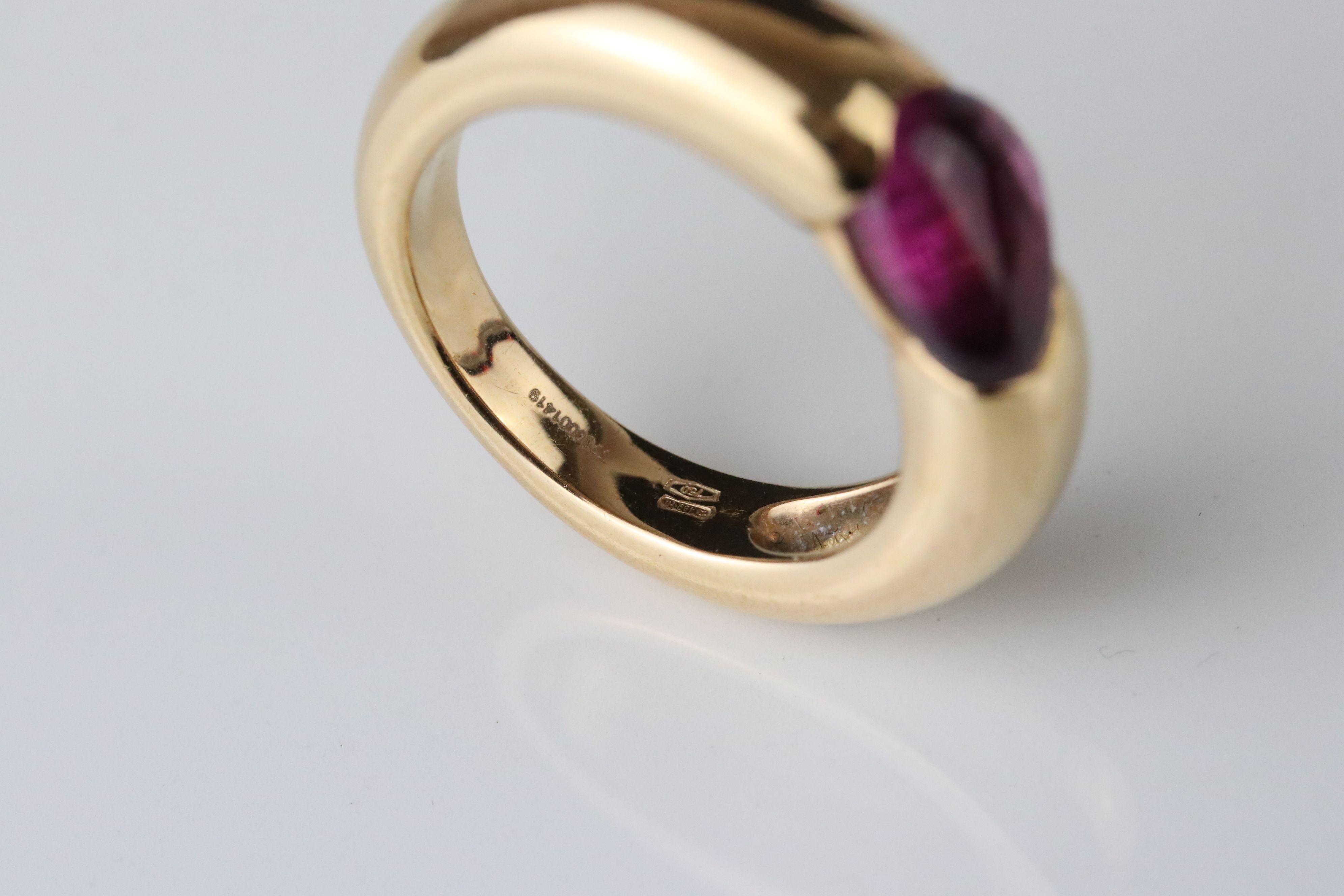 Pomellato tourmaline 18ct yellow gold ring, the cabochon cut asymmetric pink tourmaline measuring - Image 3 of 7