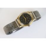 A vintage gents Roamer Swiss made water resistant & shock resistant 17 jewel automatic wristwatch.