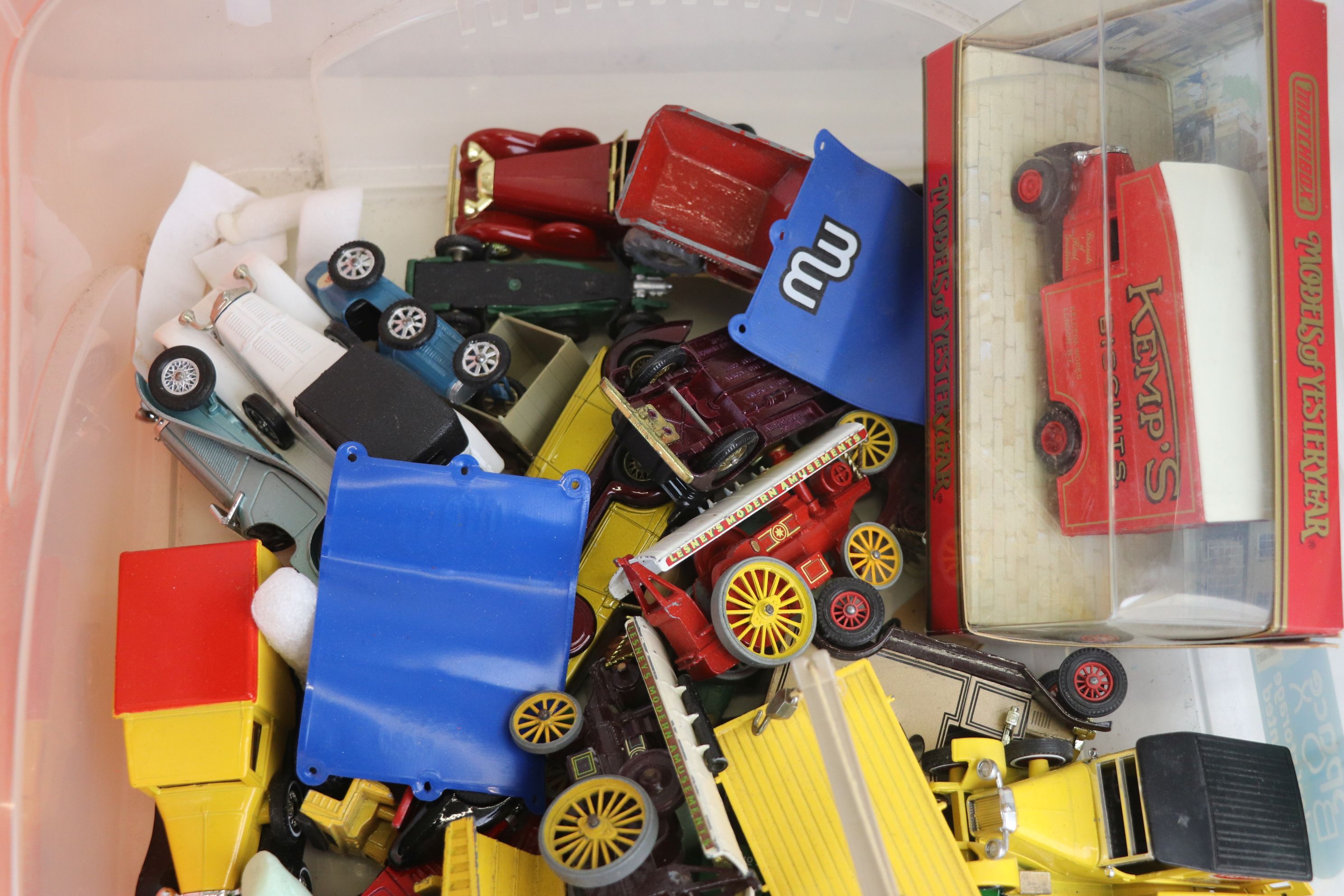 A collection of approx 30 loose and boxed Matchbox models of yesteryear to include Y-31 1931 - Image 3 of 5