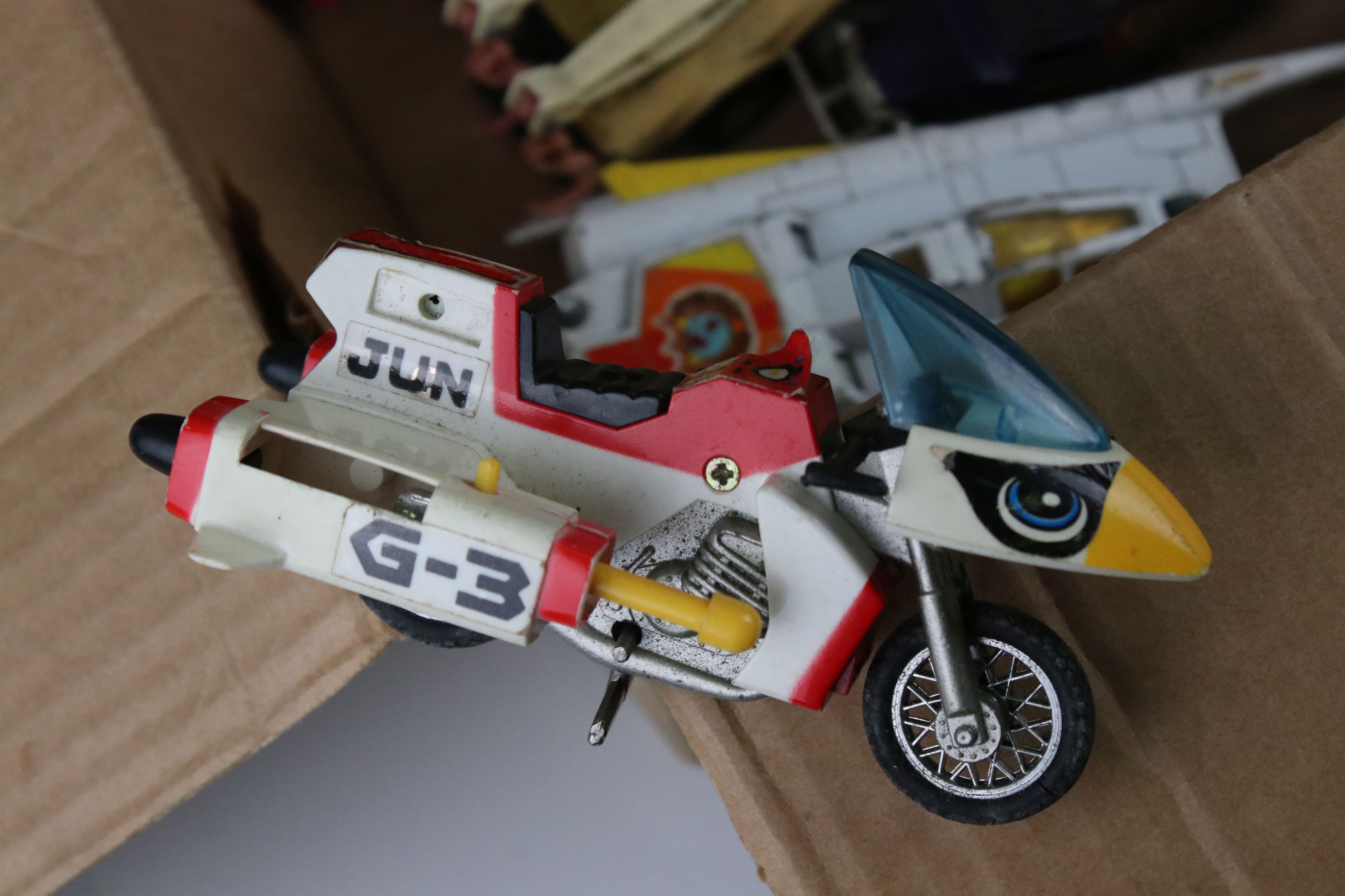 37 x Loose diecast models to include Corgi featuring Buck Roger's Starfighter, Swedish Jet Dragster, - Image 3 of 9