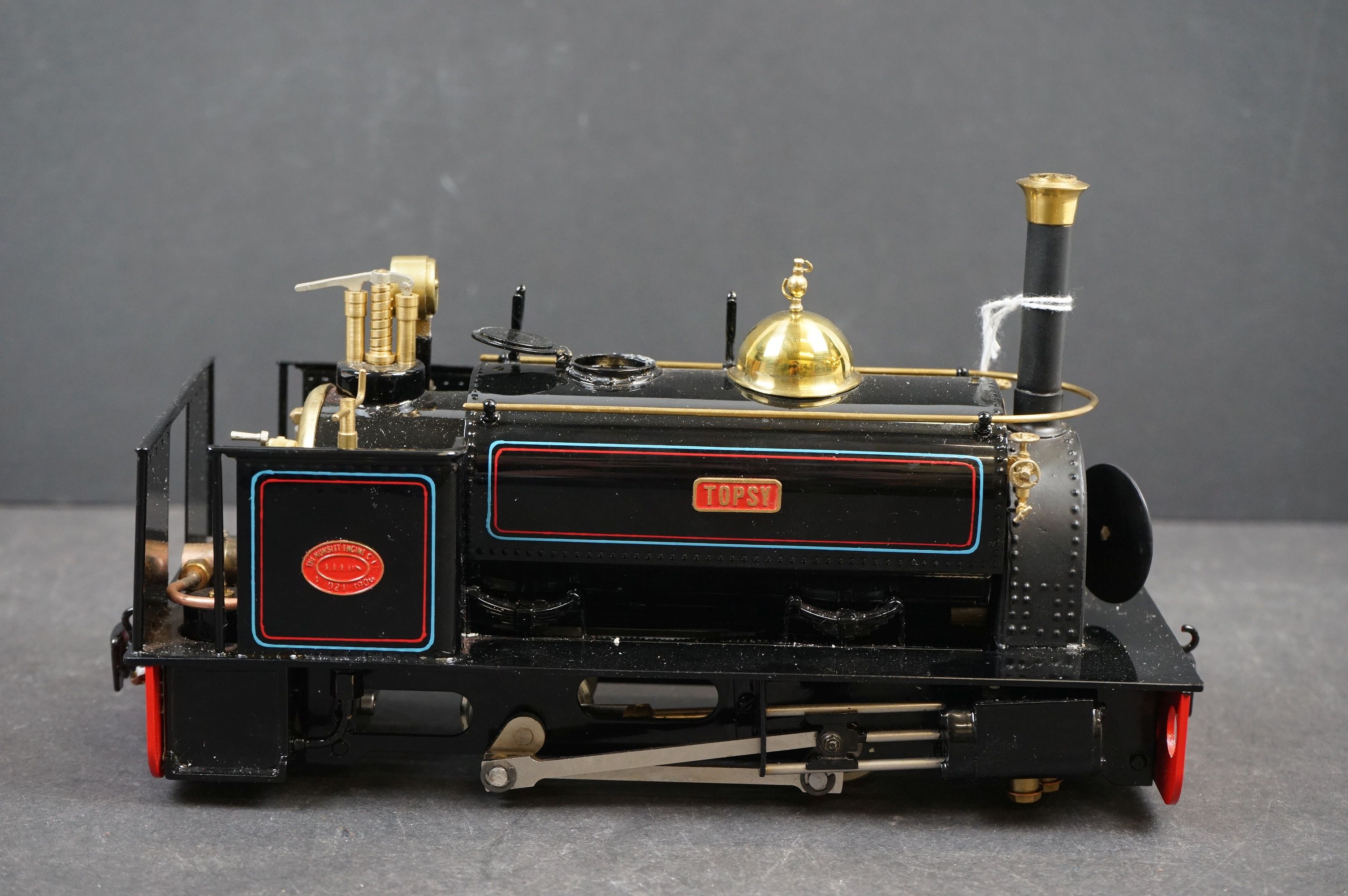 Finescale Engineering Co O Gauge Live Steam 0-4-0 Saddle Tank Locomotive 'Topsy' in black livery,