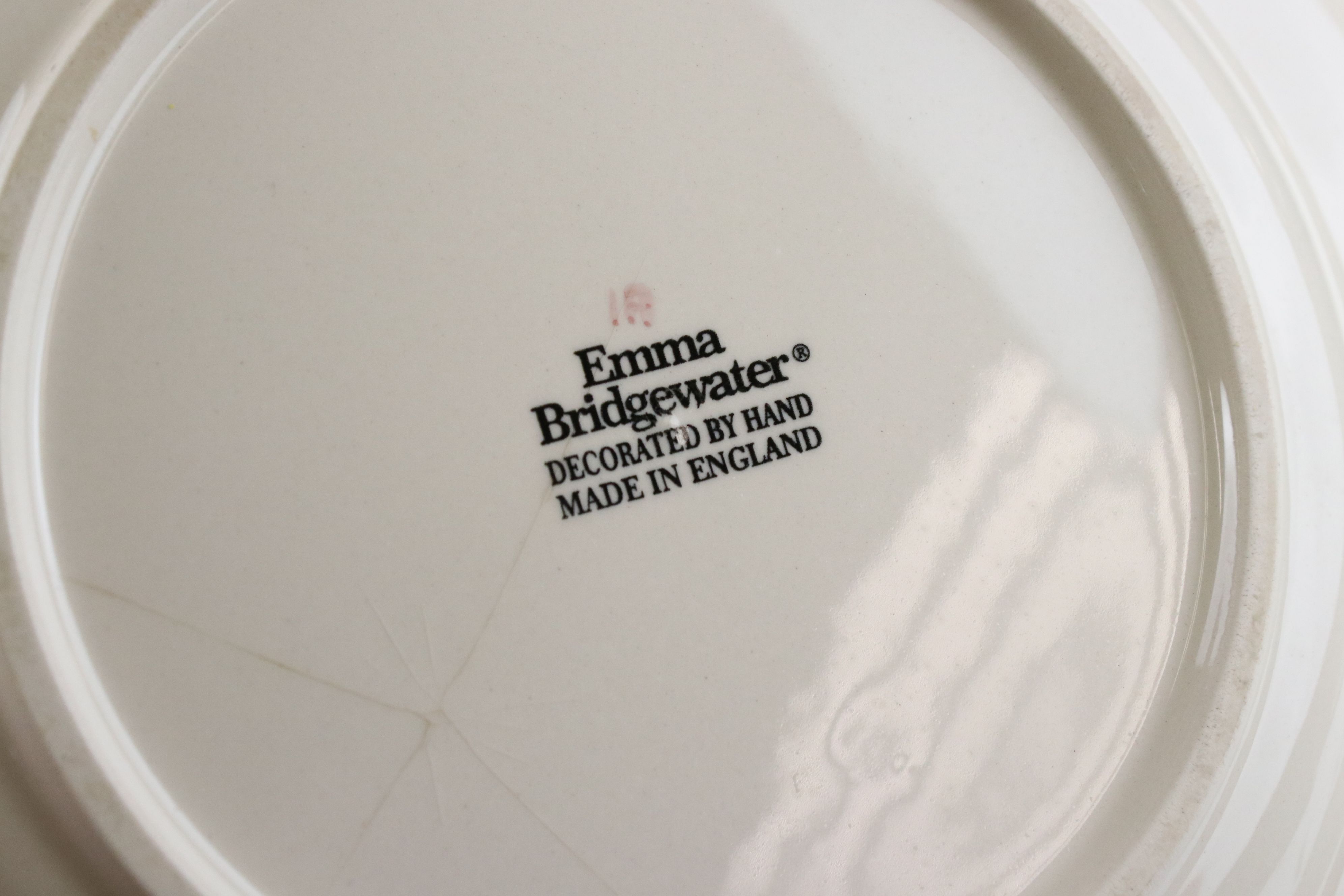 Emma Bridgewater ' Polka Dot ' pattern Three Shallow Bowls and Four Dinner Plates - Image 7 of 8