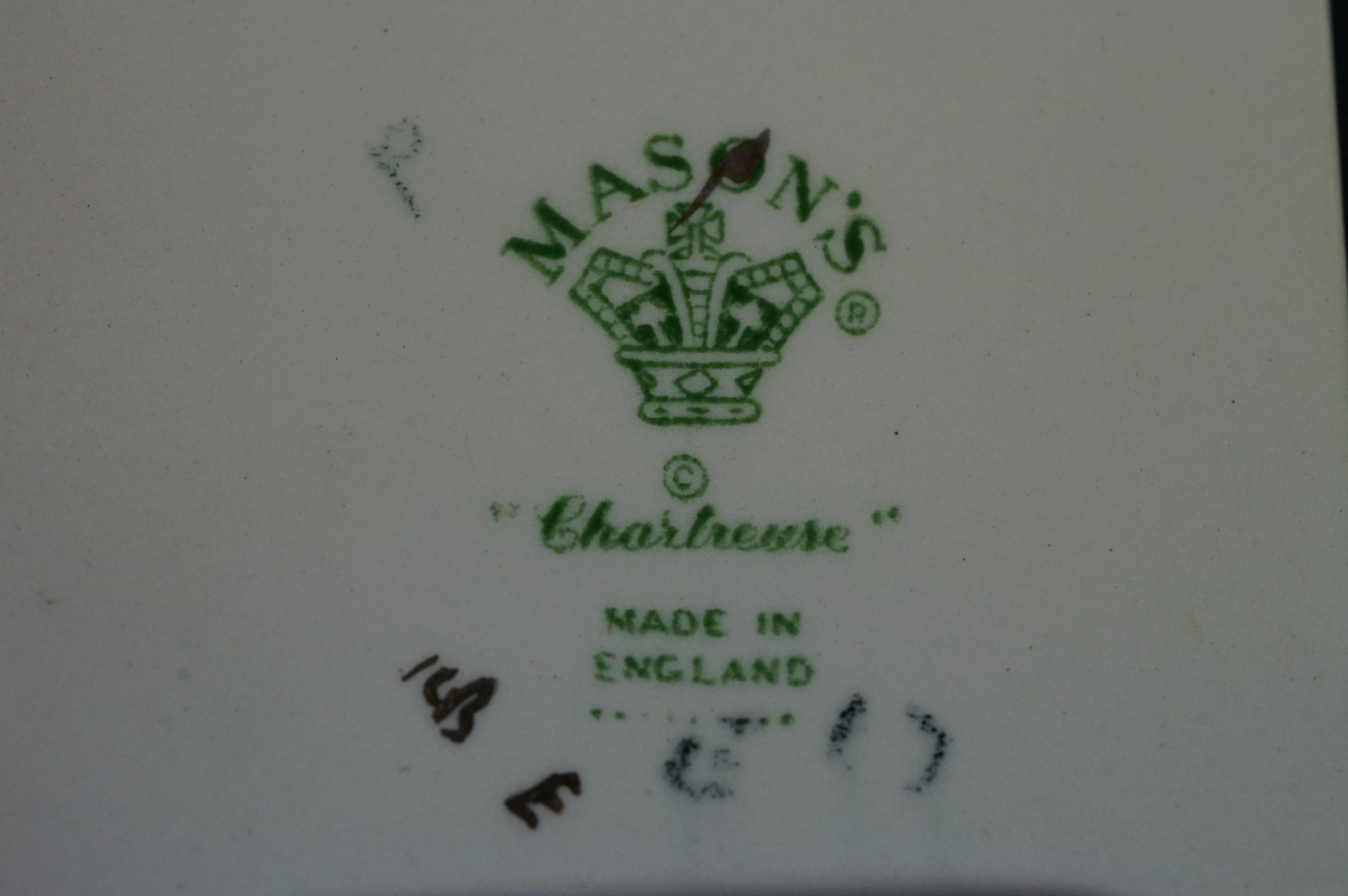 Mason's Ironstone Green Chartreuse pattern mantle clock - Image 4 of 5