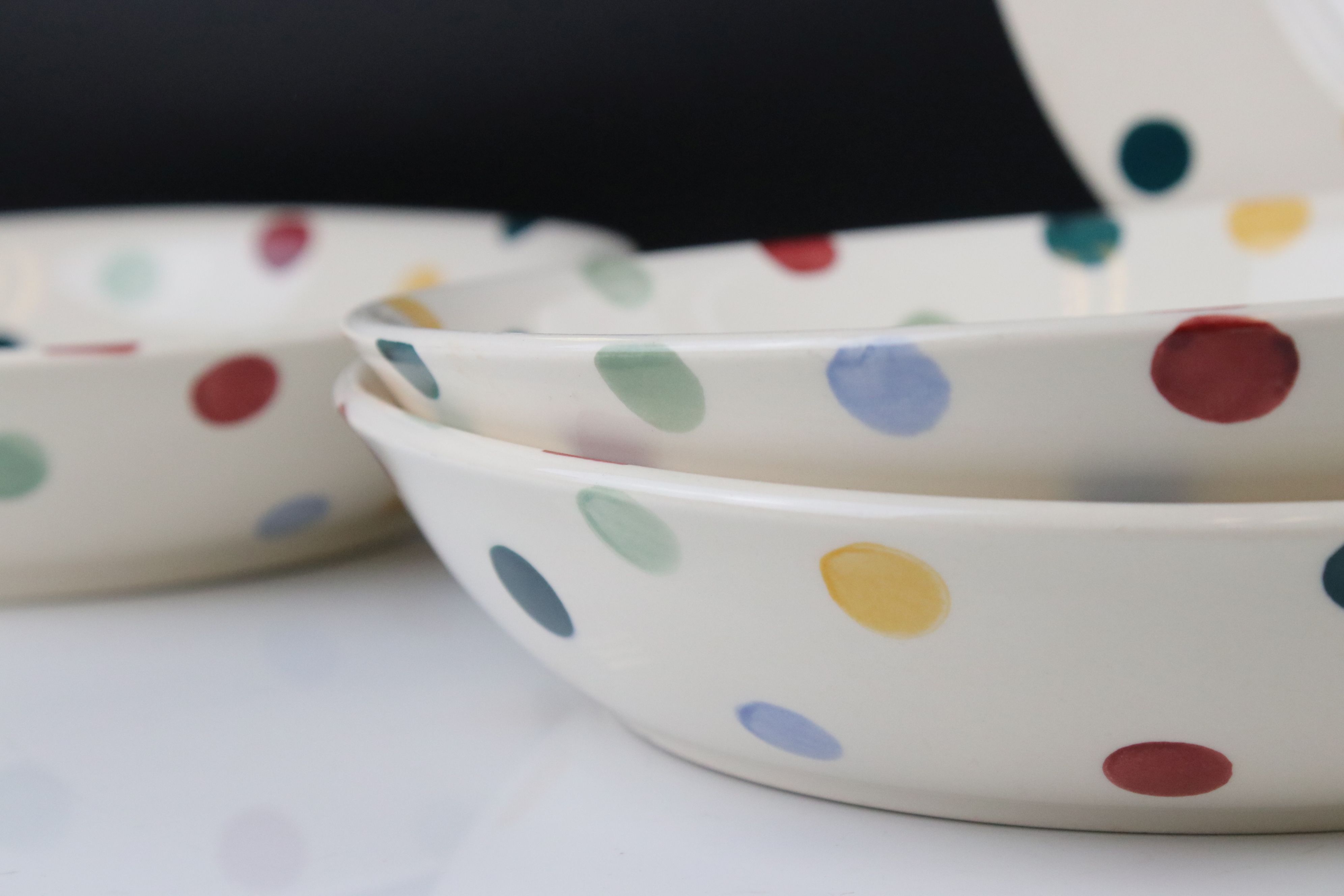 Emma Bridgewater ' Polka Dot ' pattern Three Shallow Bowls and Four Dinner Plates - Image 6 of 8