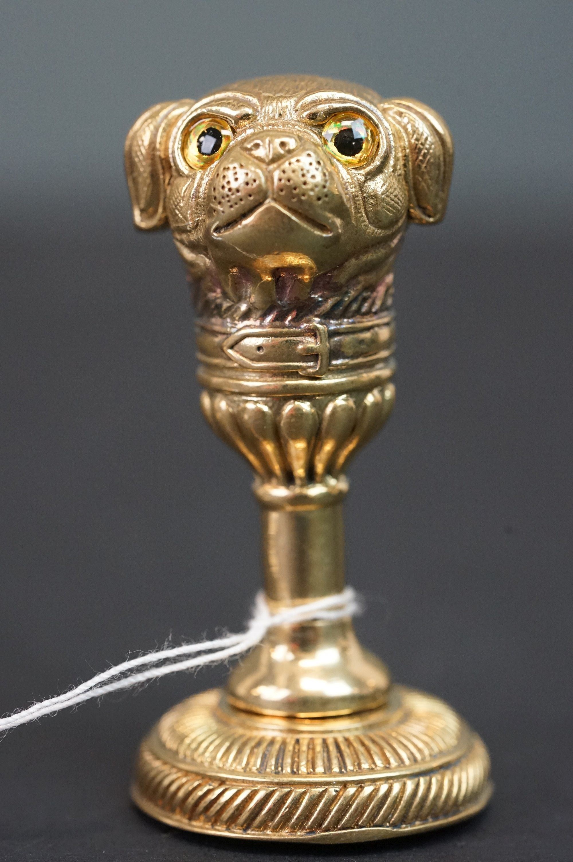 Novelty document seal in the form of a pug dog
