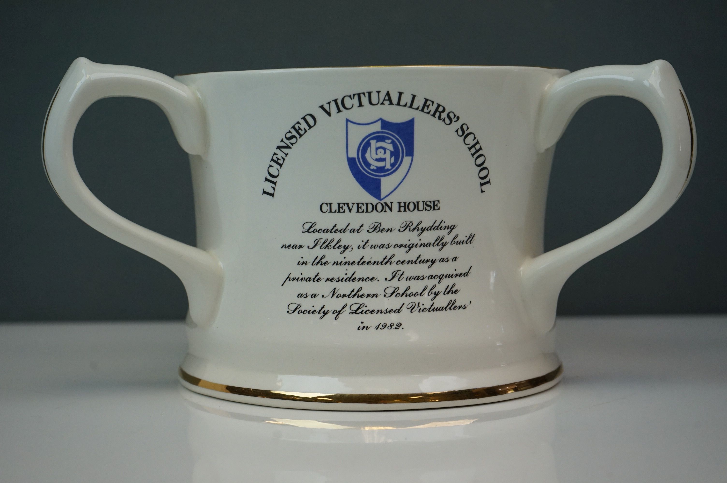 A limited edition of 1200 Guinness tyg Licence Victuallers Association 1983 for Slough. - Image 2 of 5