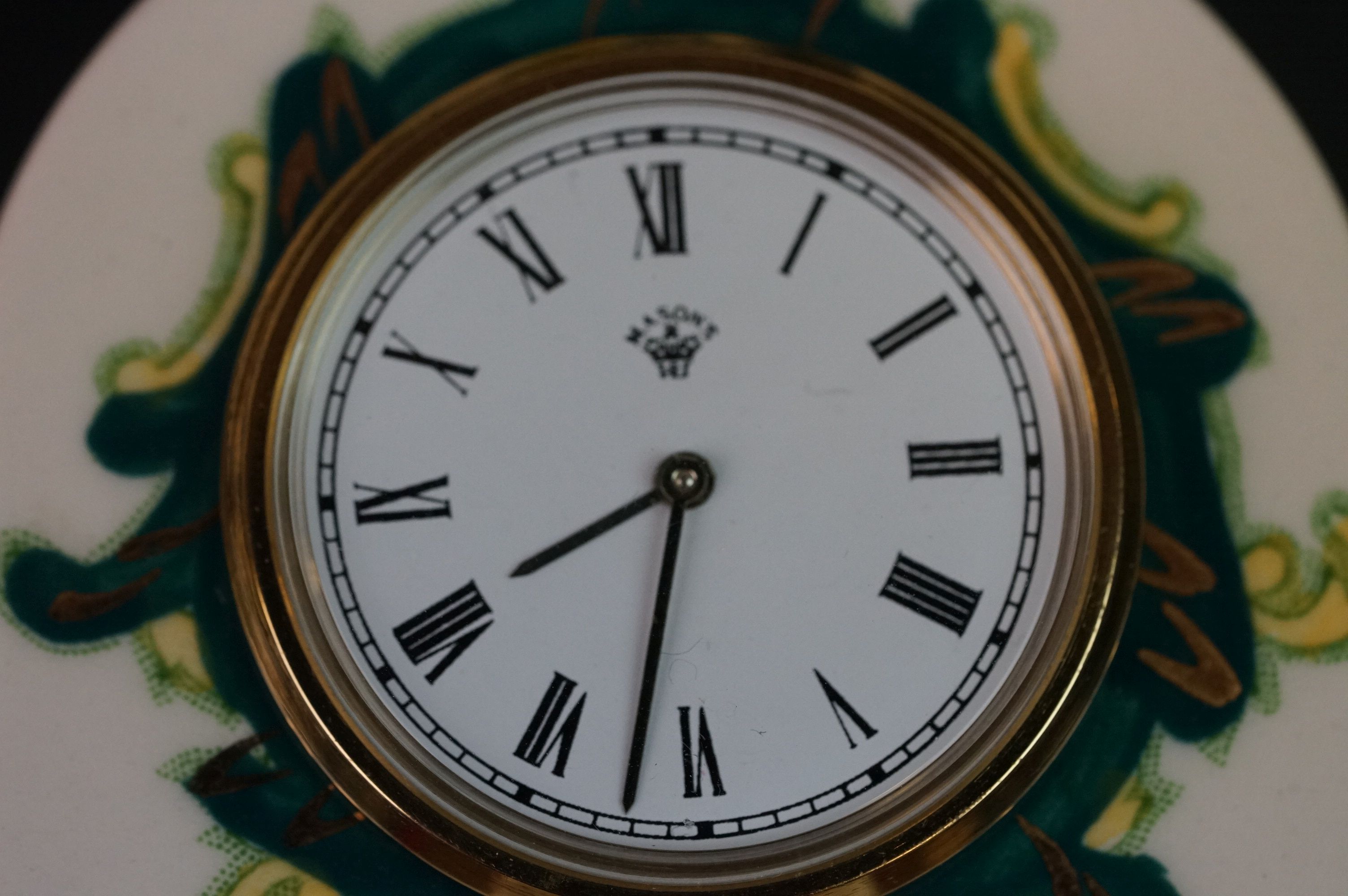 Mason's Ironstone Green Chartreuse pattern mantle clock - Image 5 of 5
