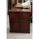 Late 19th / Early 20th century Mahogany Cabinet, the two doors opening to a fitted shoe rack,