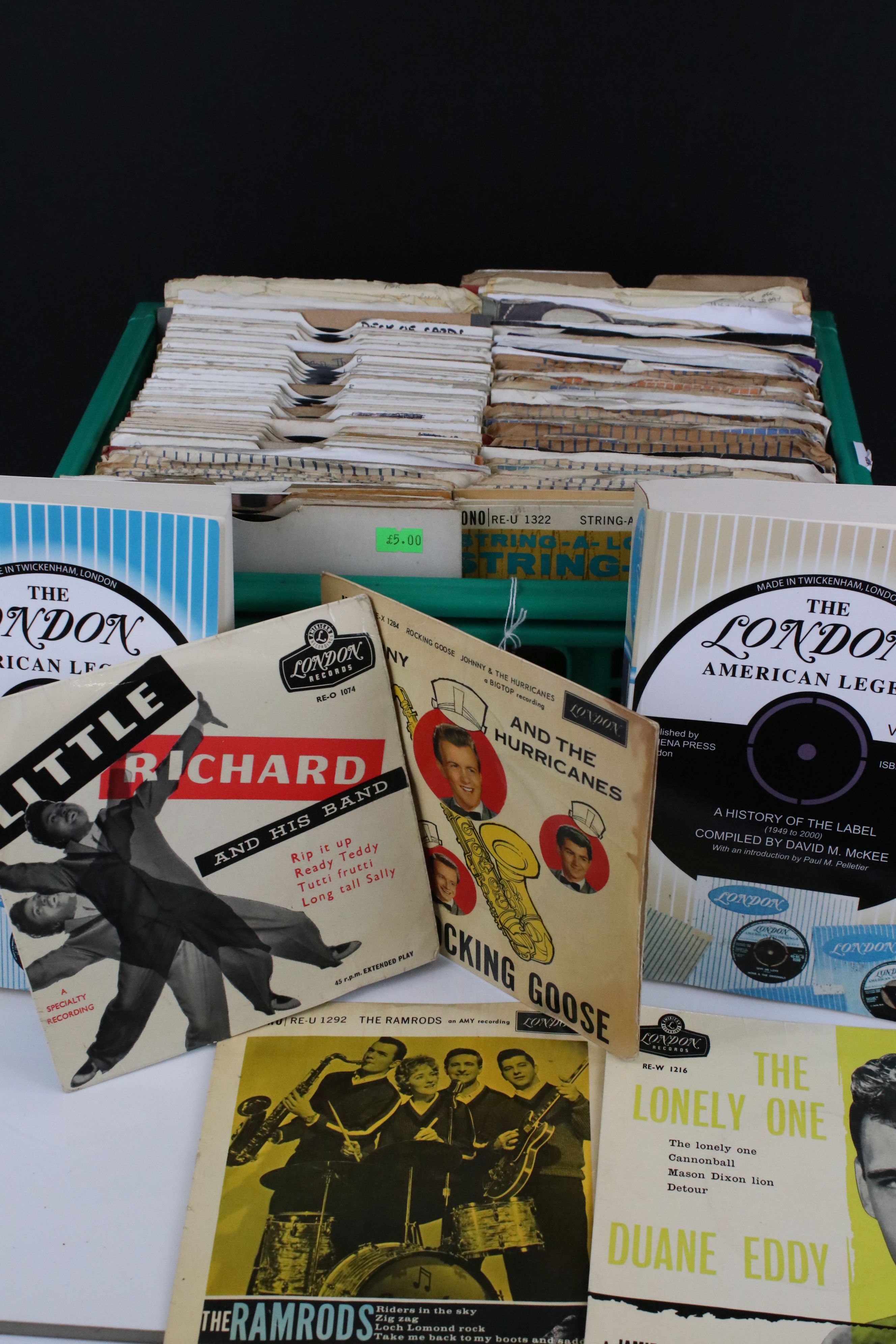 Vinyl - Over 100 45s all on the London American label from 50/60s to include Eddie Cochran,