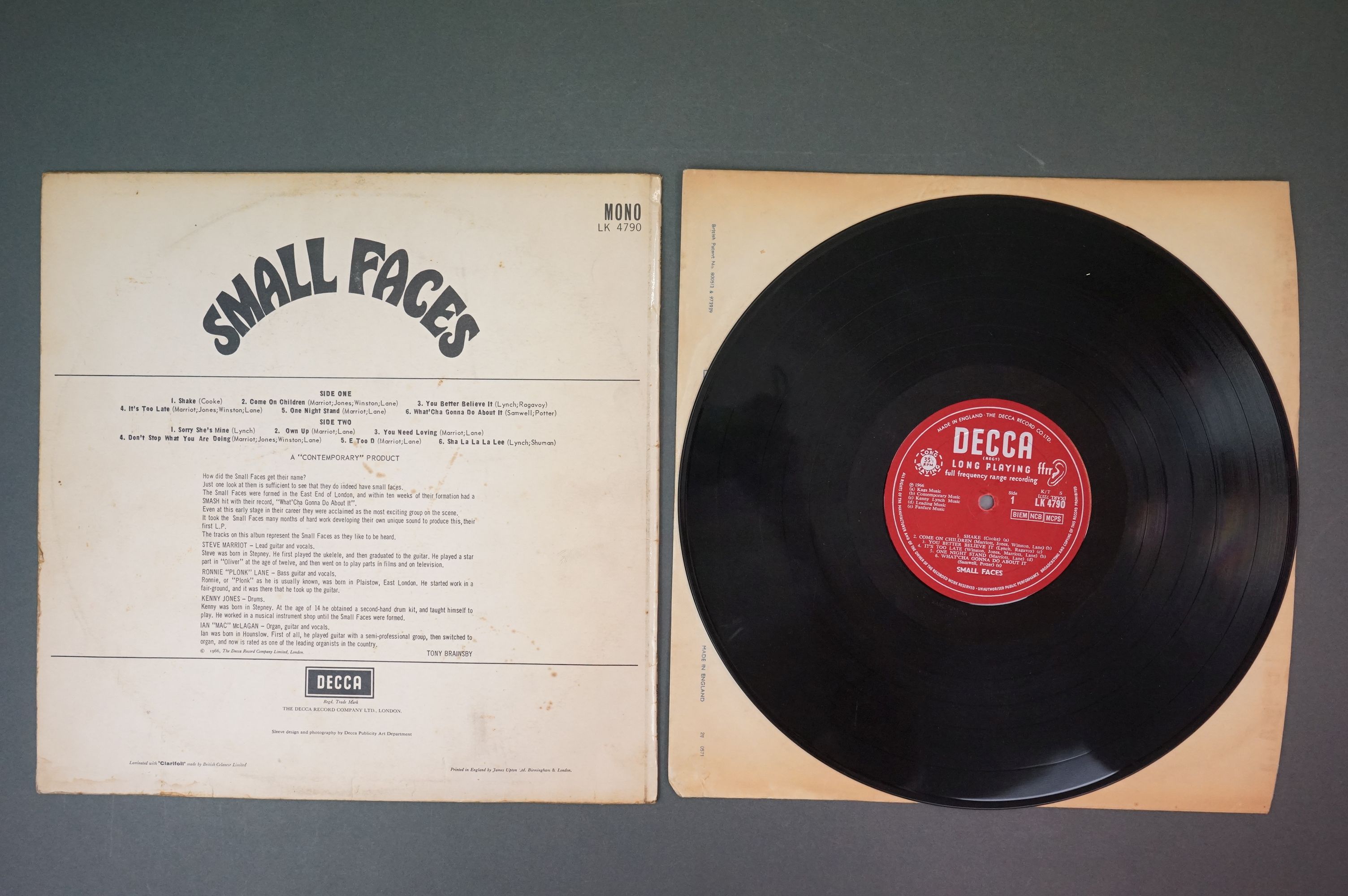 Vinyl - Small Faces self titled on Decca LK4790 red unboxed Decca mono label, sleeve and vinyl vg - Image 3 of 4