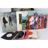 Vinyl - Collection of approx 20 LP's and some 7" singles including Joni Mitchell, Paul Simon,