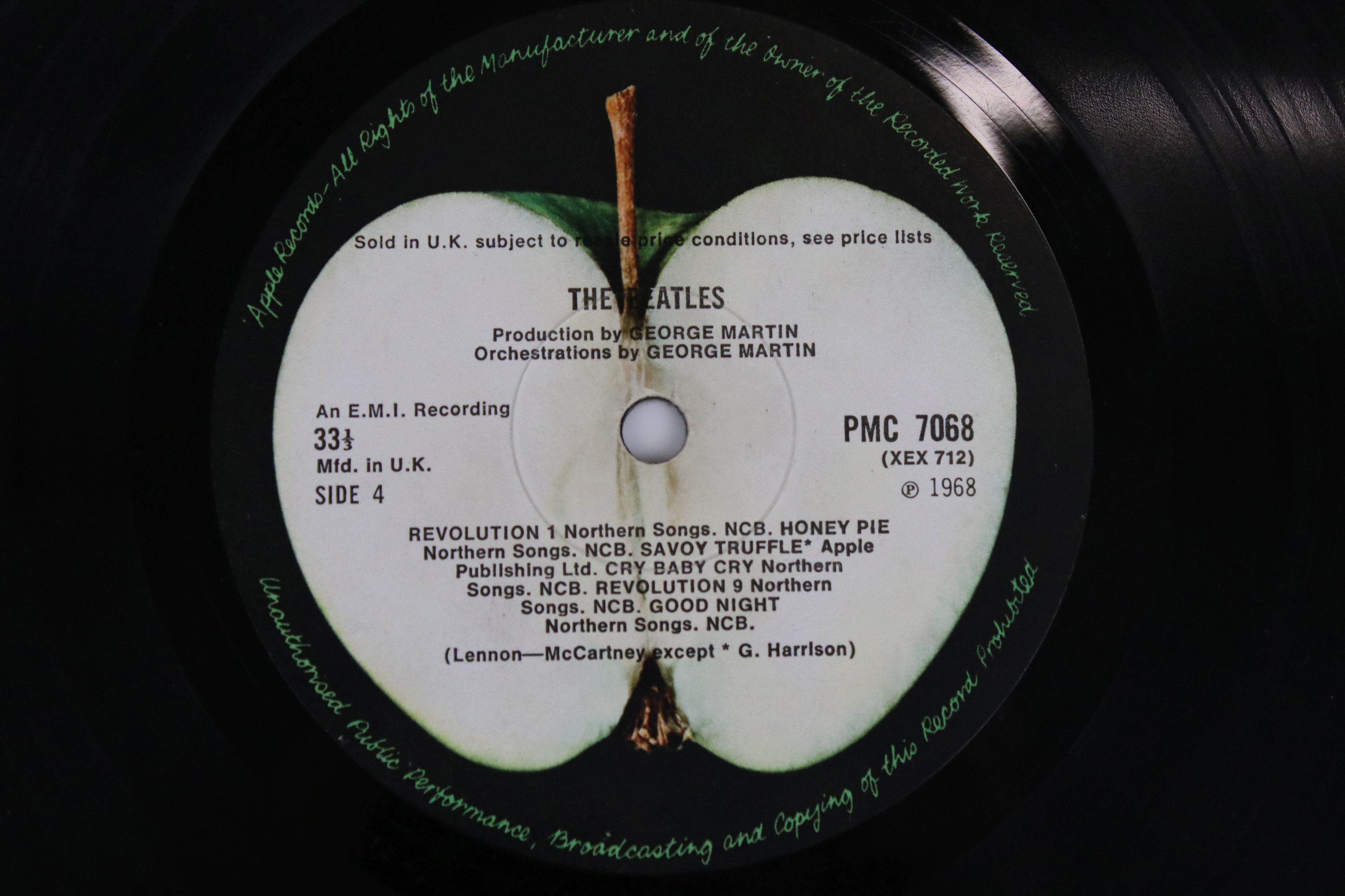 Vinyl - The Beatles two copies of The White Album (PMC 7067/8) first one numbered 0161086 top opener - Image 5 of 15