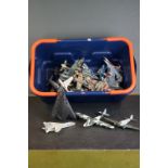 Selection of 30+ model diecast planes