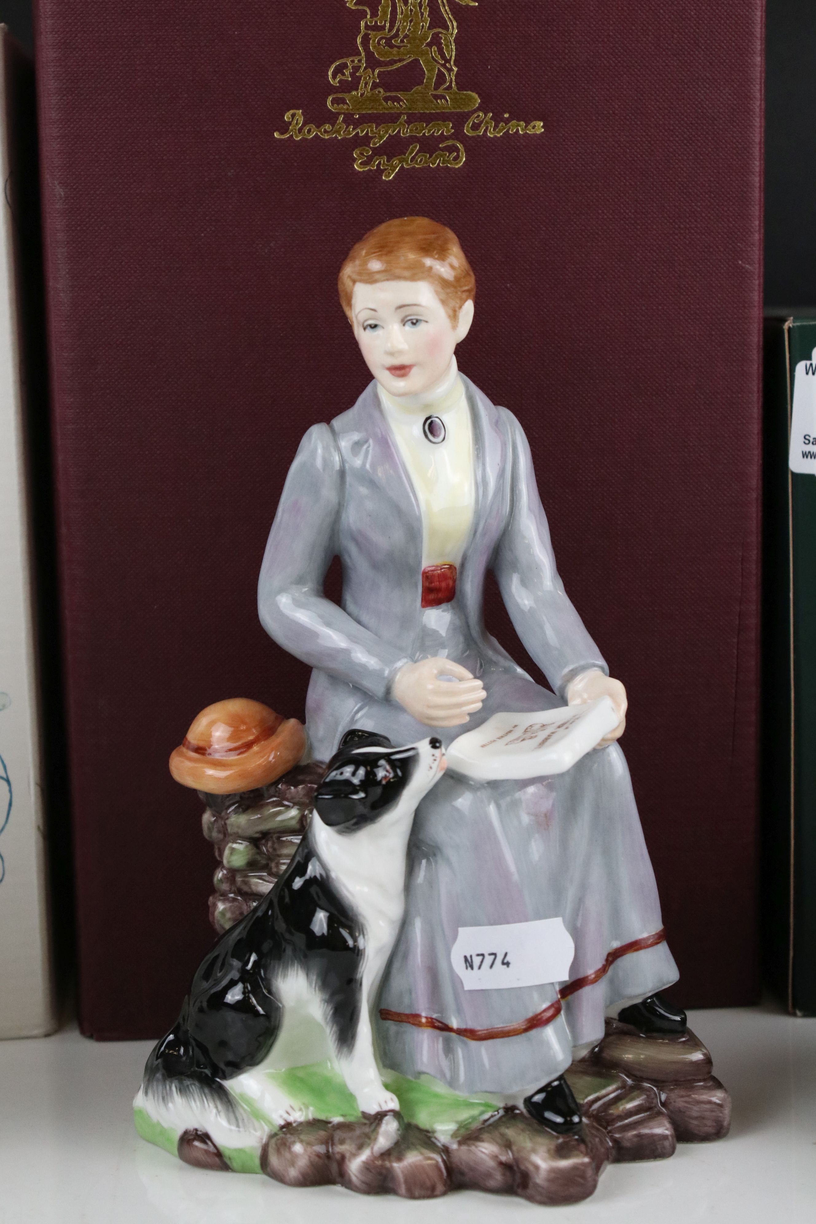 A group of Beatrix Potter collectables to include a bronzed Tom Kitten figure, a Lilliput Lane - Image 3 of 6