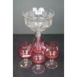 Glass comport with spiral twist stem, together with four cranberry glasses