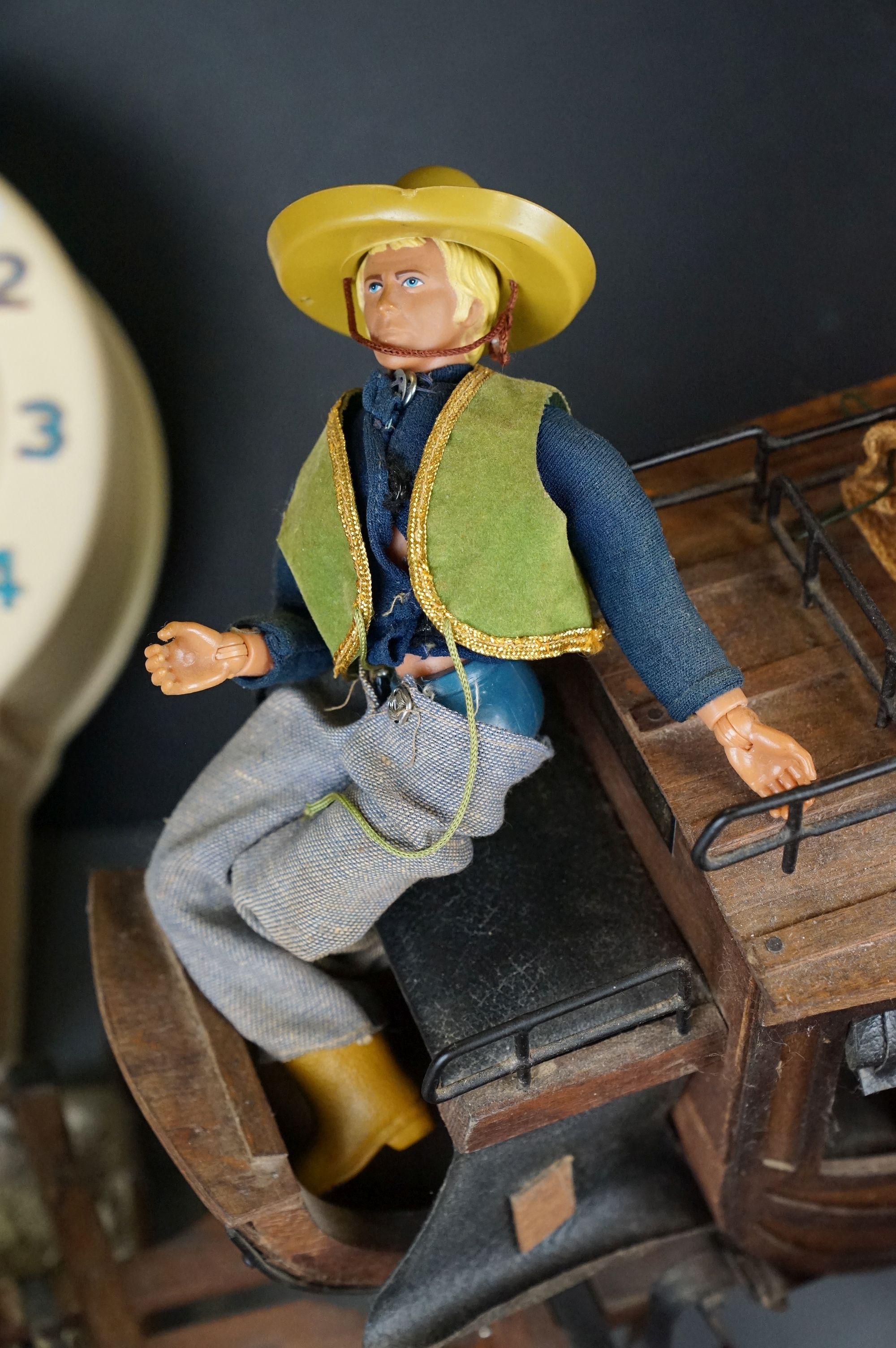 A box of mixed collectables to include a Smiths wall clock, a wooden Wells Fargo US Mail model - Image 7 of 11