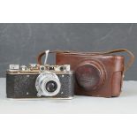 A Vintage Camera Marked Leica D.R.P. Ernst Leitz Wetzlar Luftwaffen - Eigentum No.10794. Complete