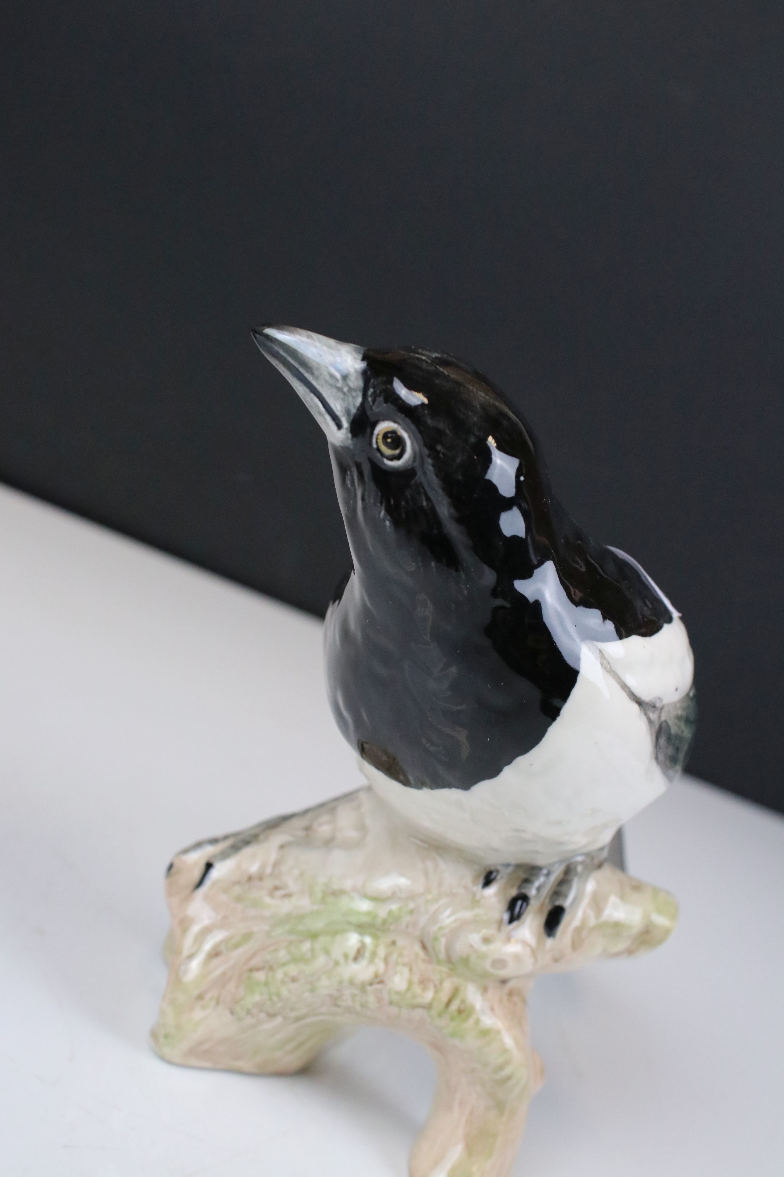 Beswick Pigeon, first version (no.1383A) and Beswick Magpie (no.2305) - Image 8 of 10