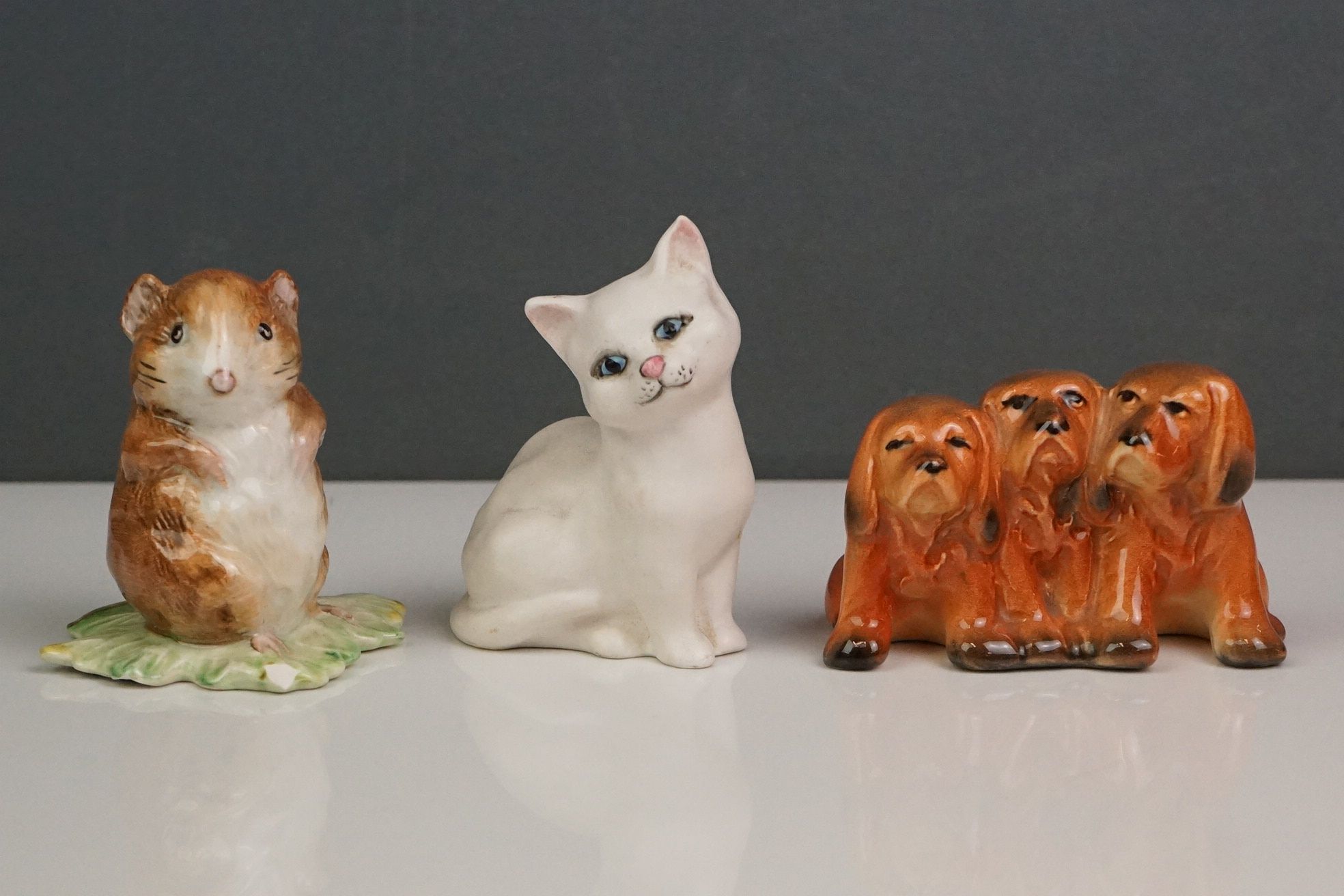 A small collection of ceramic animals to include Beswick & Royal Doulton examples. - Image 6 of 6