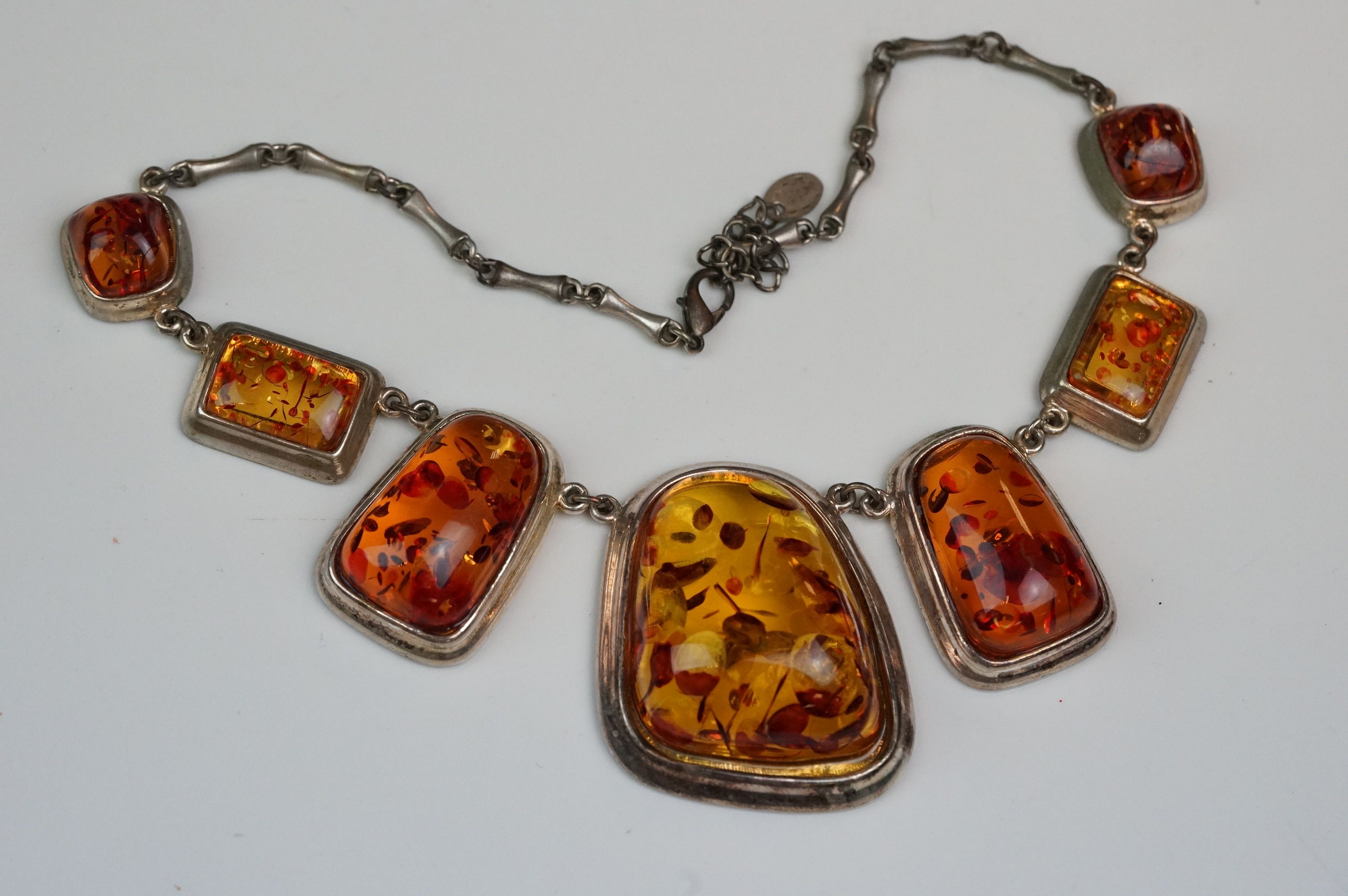 Amber jewellery to include amber graduated panel necklace, another similar, amber drop earrings etc - Image 7 of 8