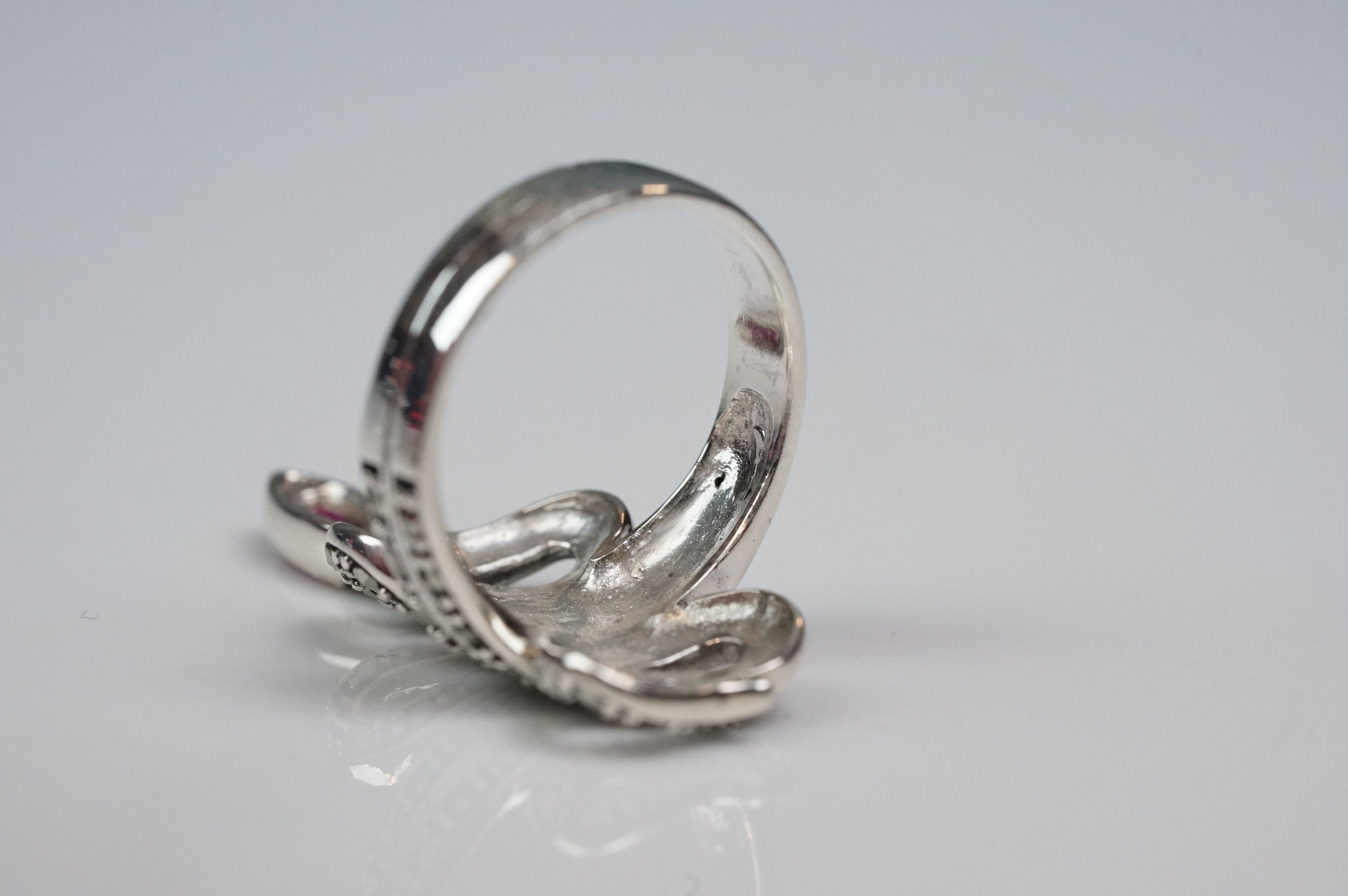 Silver dress ring in the form of a snake, set with marcasites and ruby - Image 3 of 5