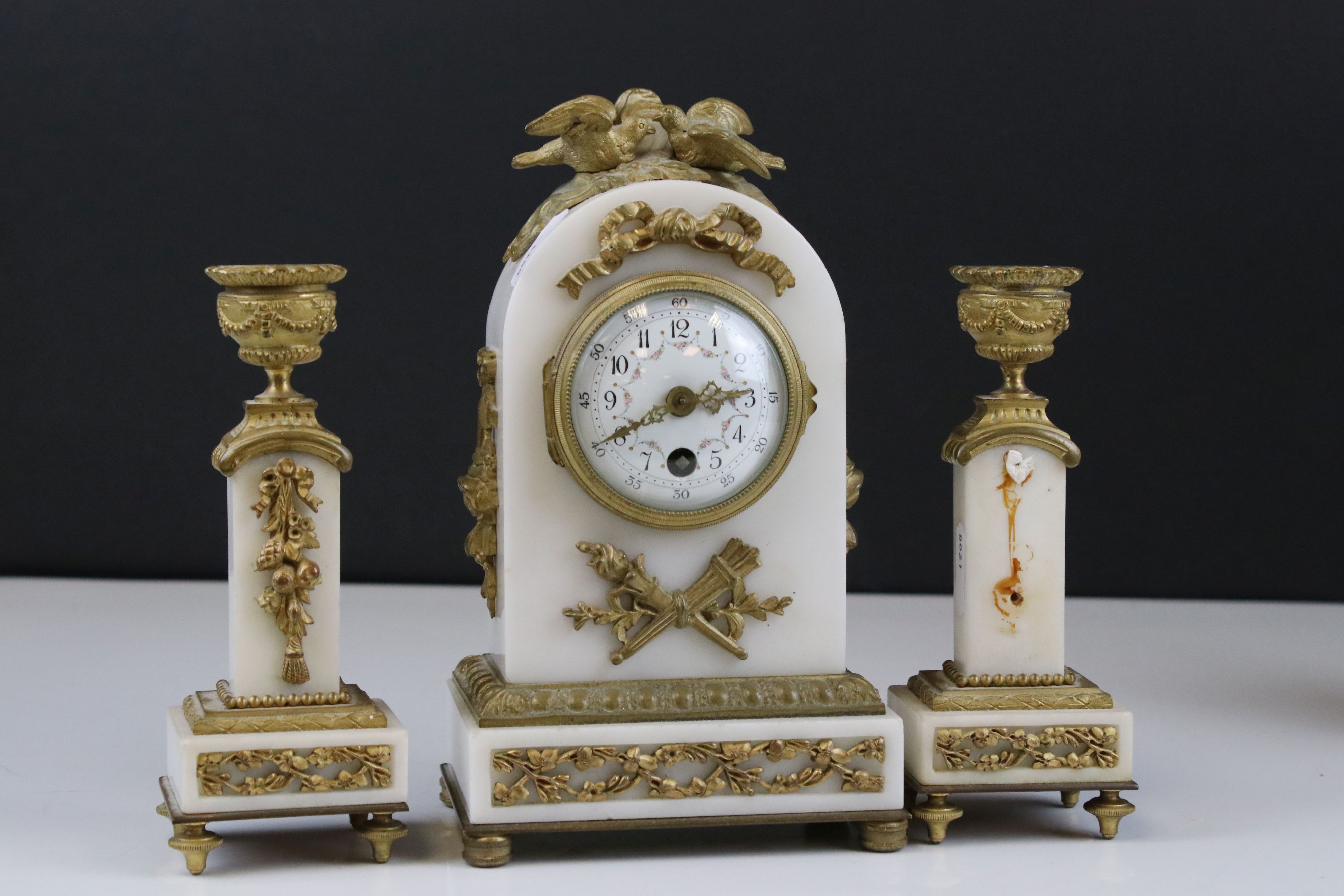 French Clock Garniture, white polished hardstone with gilt metal mounts, clock 20cm high,