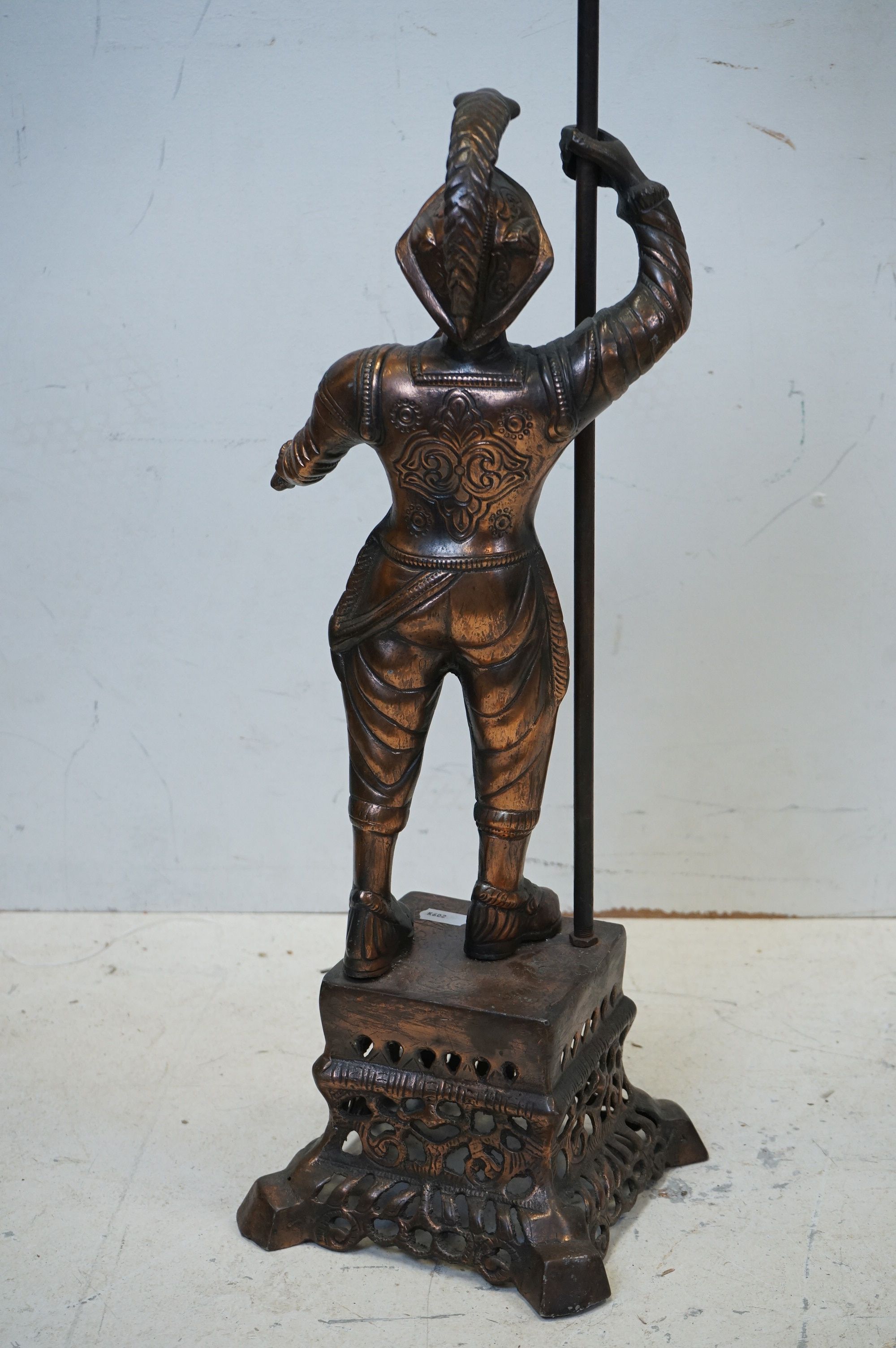 Large Metal Figure in the form of a 15th century Soldier / Spanish Conquistador, 137cms high - Image 8 of 8