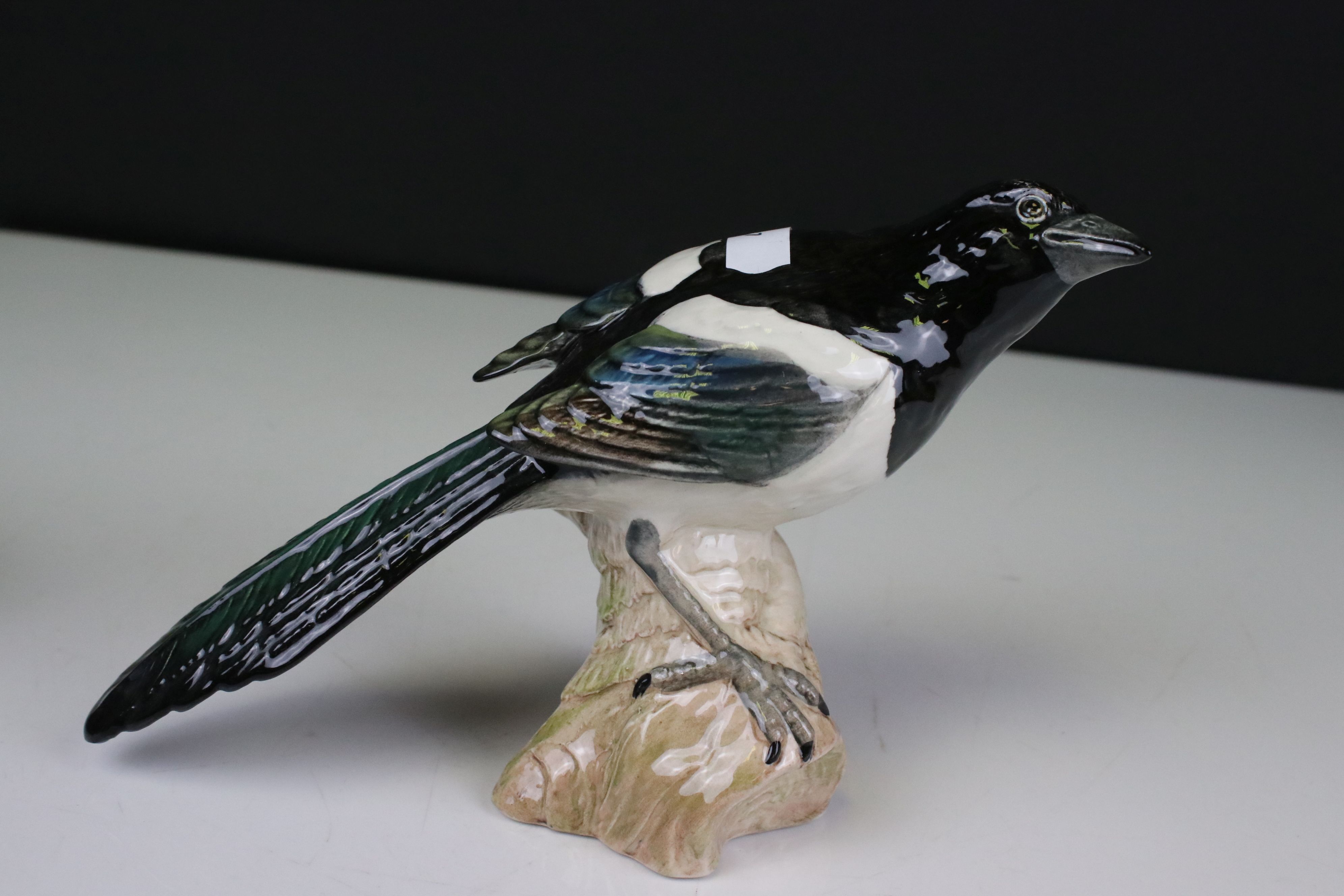 Beswick Pigeon, first version (no.1383A) and Beswick Magpie (no.2305) - Image 7 of 10