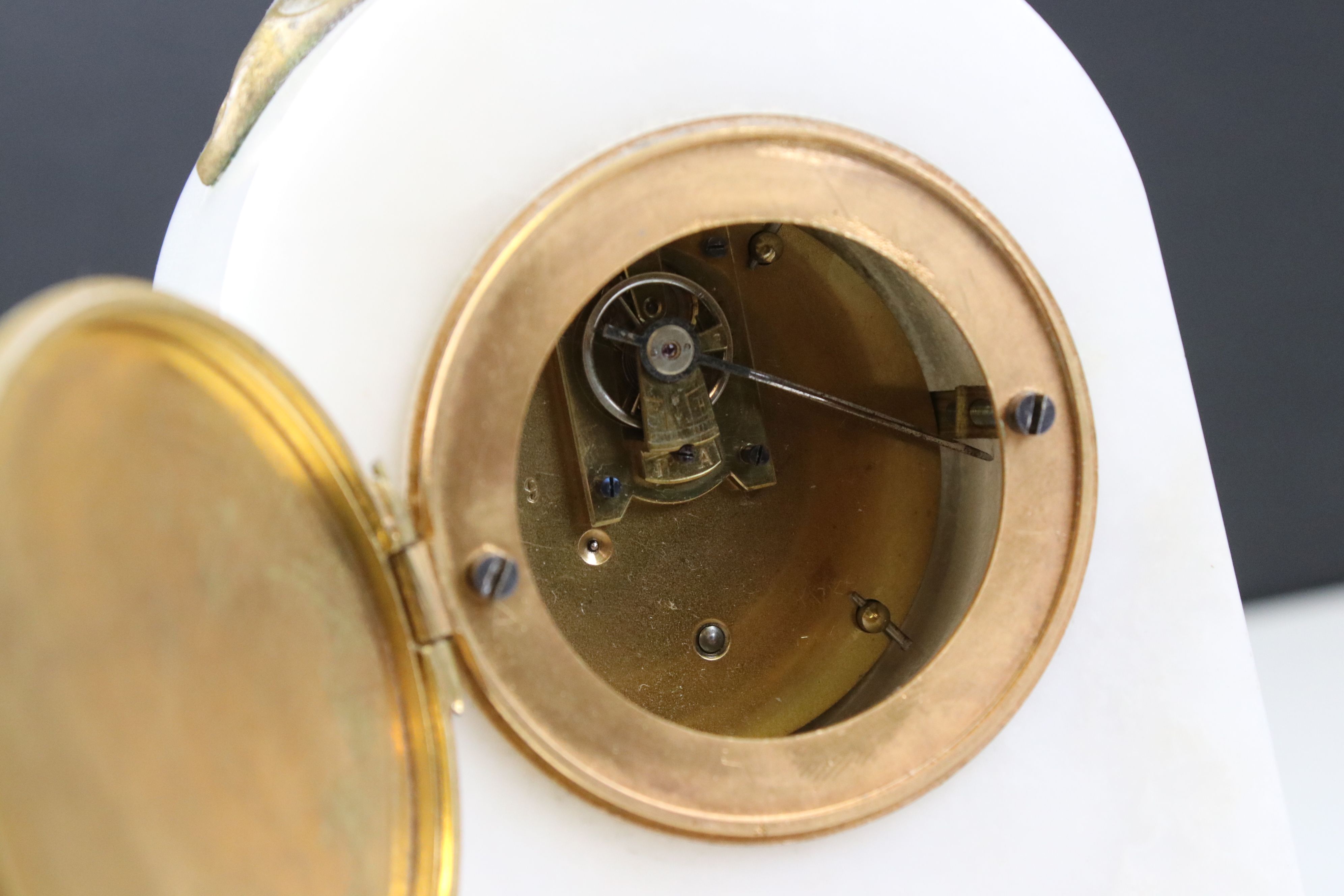 French Clock Garniture, white polished hardstone with gilt metal mounts, clock 20cm high, - Image 4 of 5