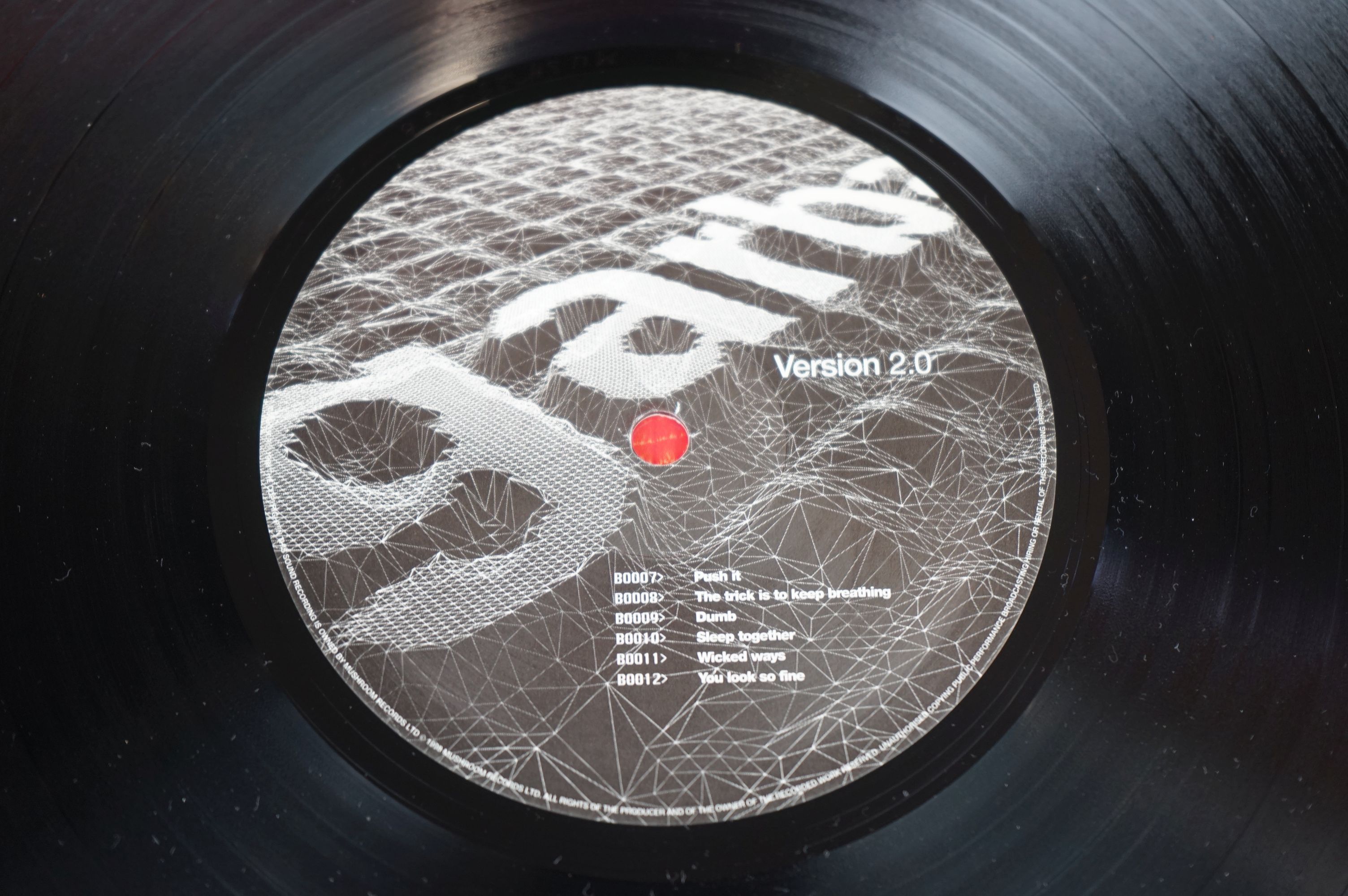 Vinyl - Garbage Version 2.0 LP on Mushroom MUSH29LP, with inner sleeve, sleeve vg+, vinyl ex - Image 8 of 8