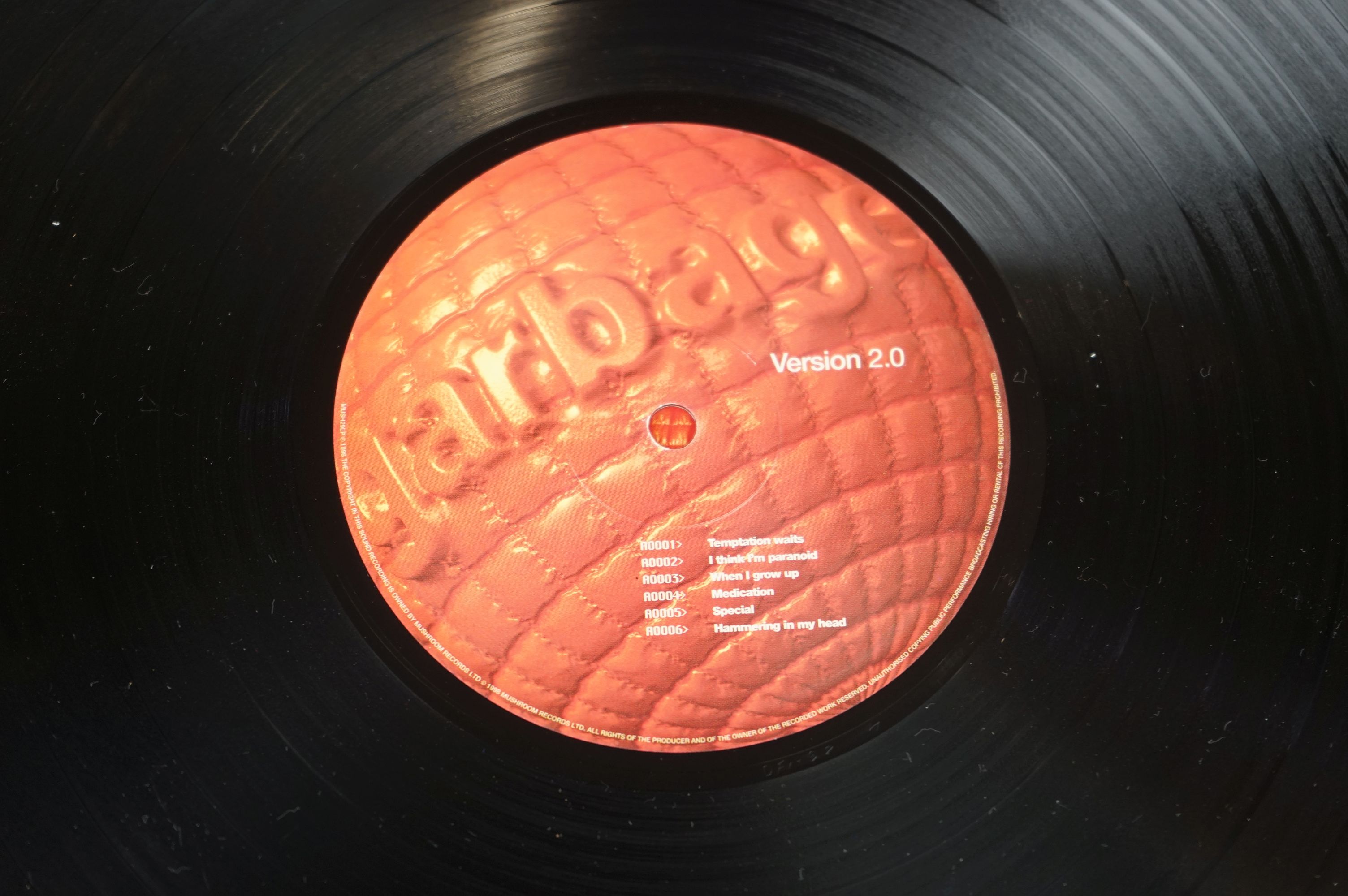 Vinyl - Garbage Version 2.0 LP on Mushroom MUSH29LP, with inner sleeve, sleeve vg+, vinyl ex - Image 6 of 8