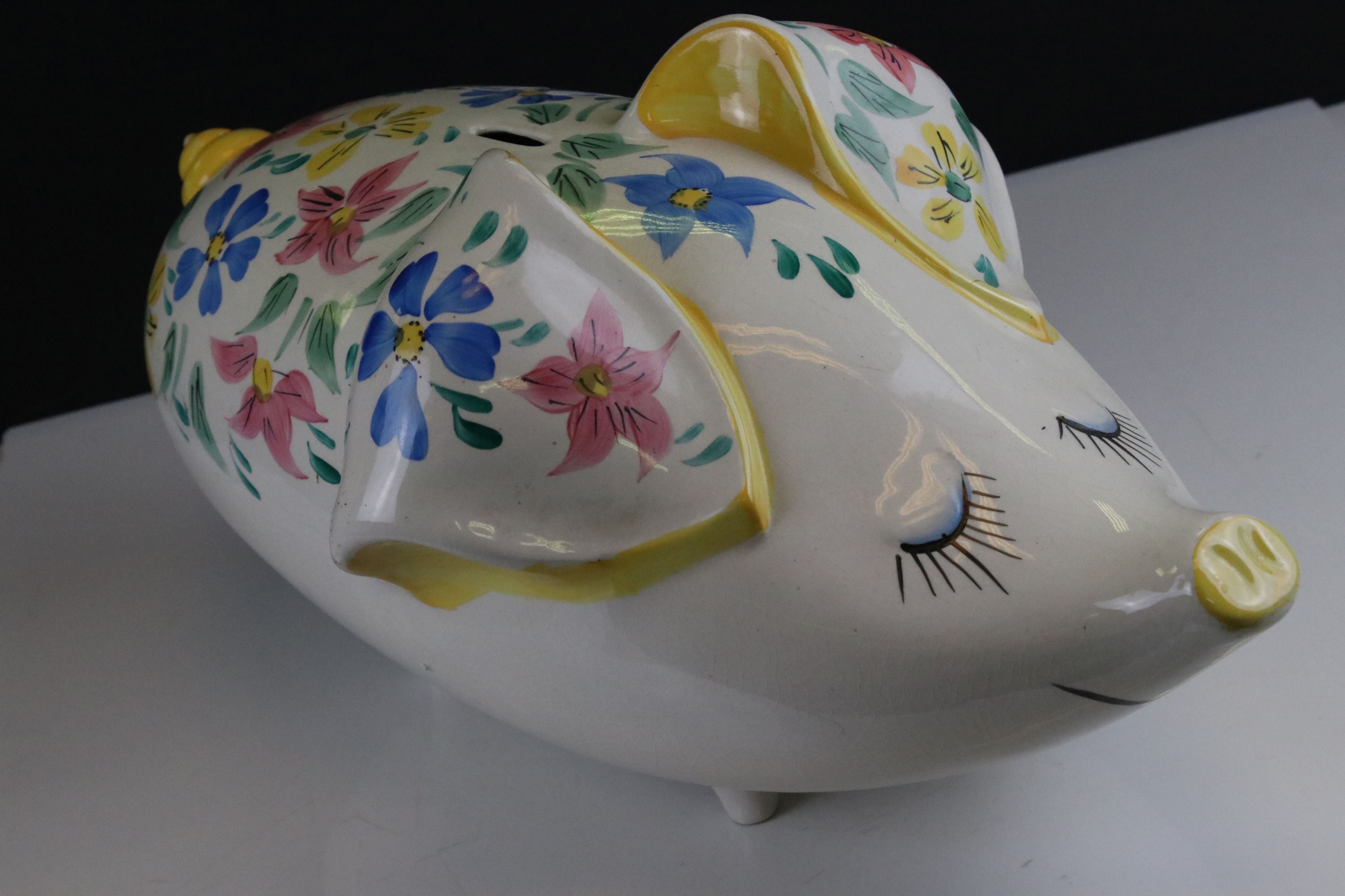 Large Arthur Wood Ceramic Pig Moneybox decorated with pink, blue and yellow flowers, 49cms long - Image 3 of 12
