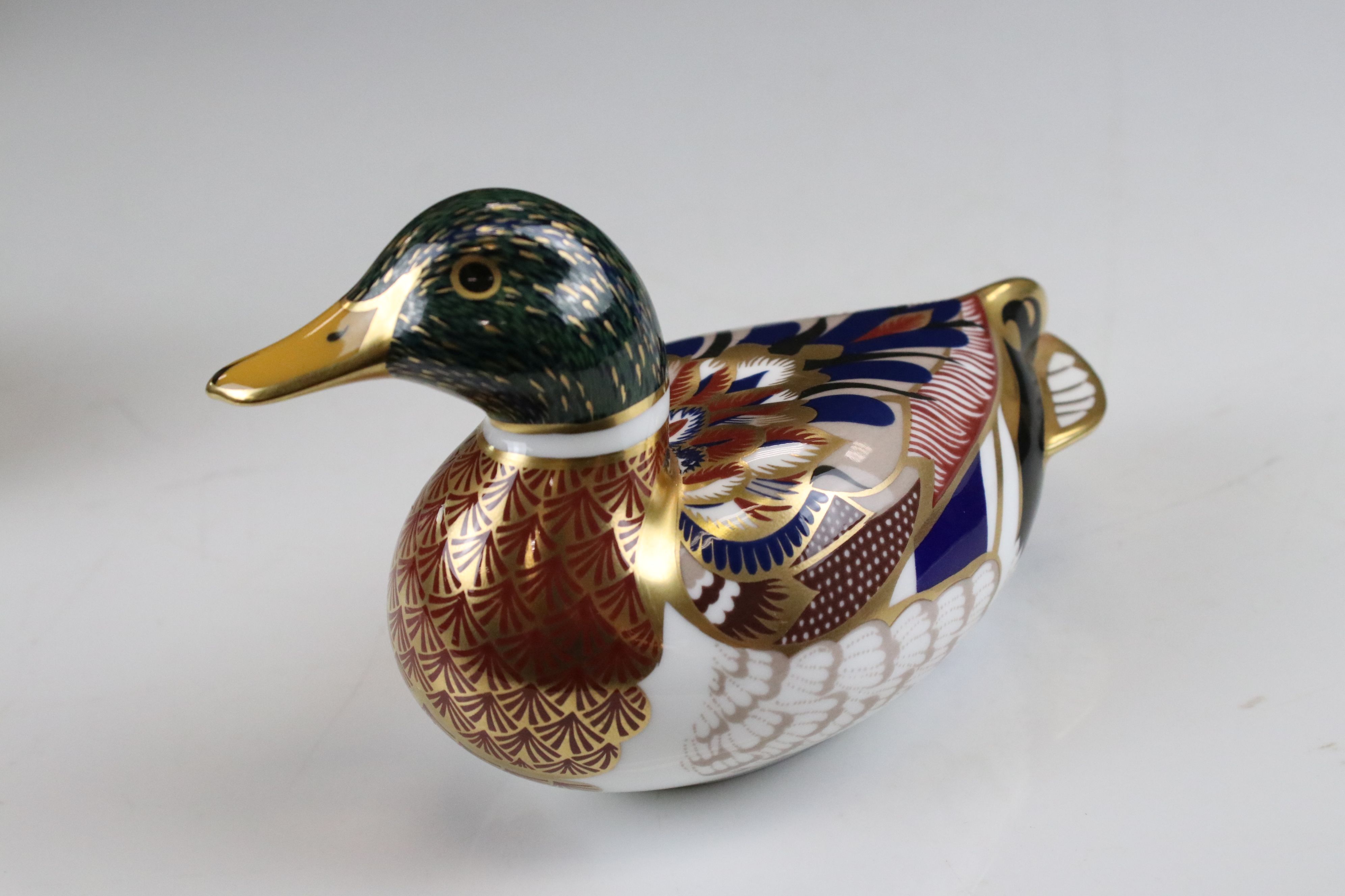 Two Royal Crown Derby Ceramic Paperweights - Mallard Duck (silver stopper) and Blue Jay (gold - Image 14 of 20