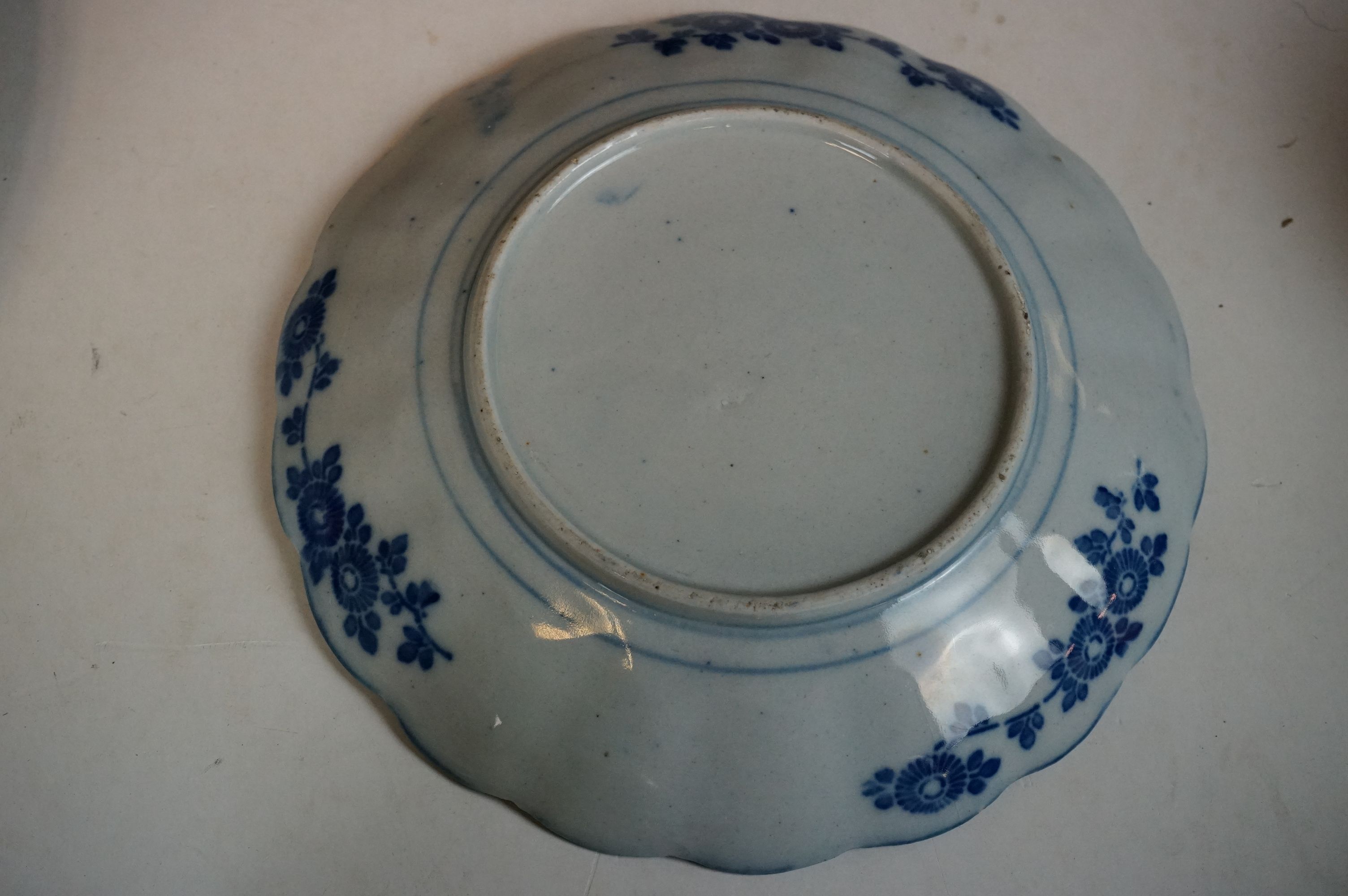 A large quantity of Chinese mixed ceramics to include an Imari pattern plate and cantonese bowl. - Bild 14 aus 28