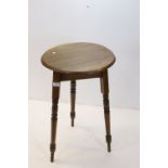 Late Victorian pine cricket table