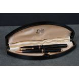 A vintage Parker Vacumatic fountain pen and pencil set in original fitted box.