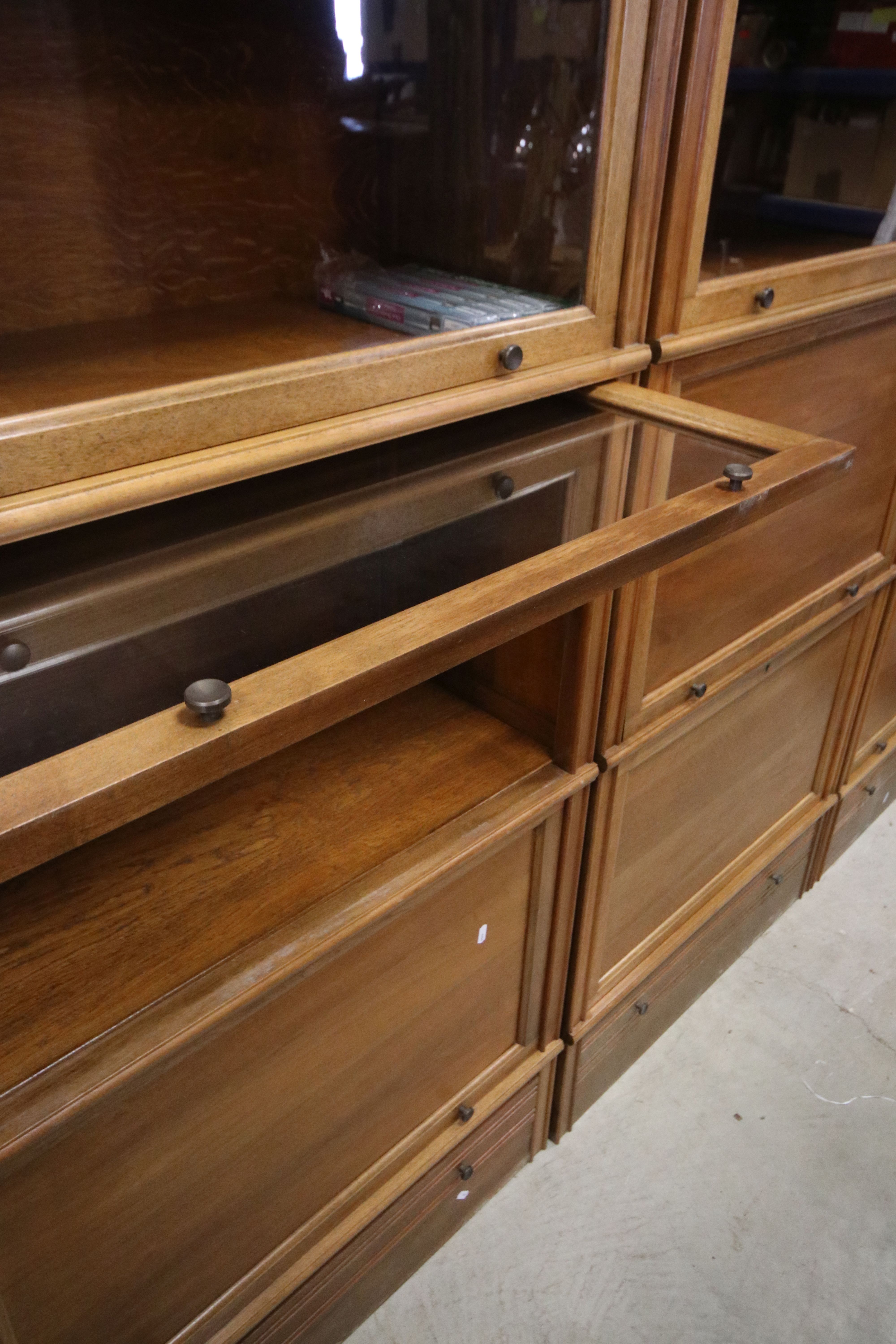 Set of Three Mid century Walnut Modular Stacking Bookcase Cabinets in the Globe Wernicke manner, two - Image 4 of 9