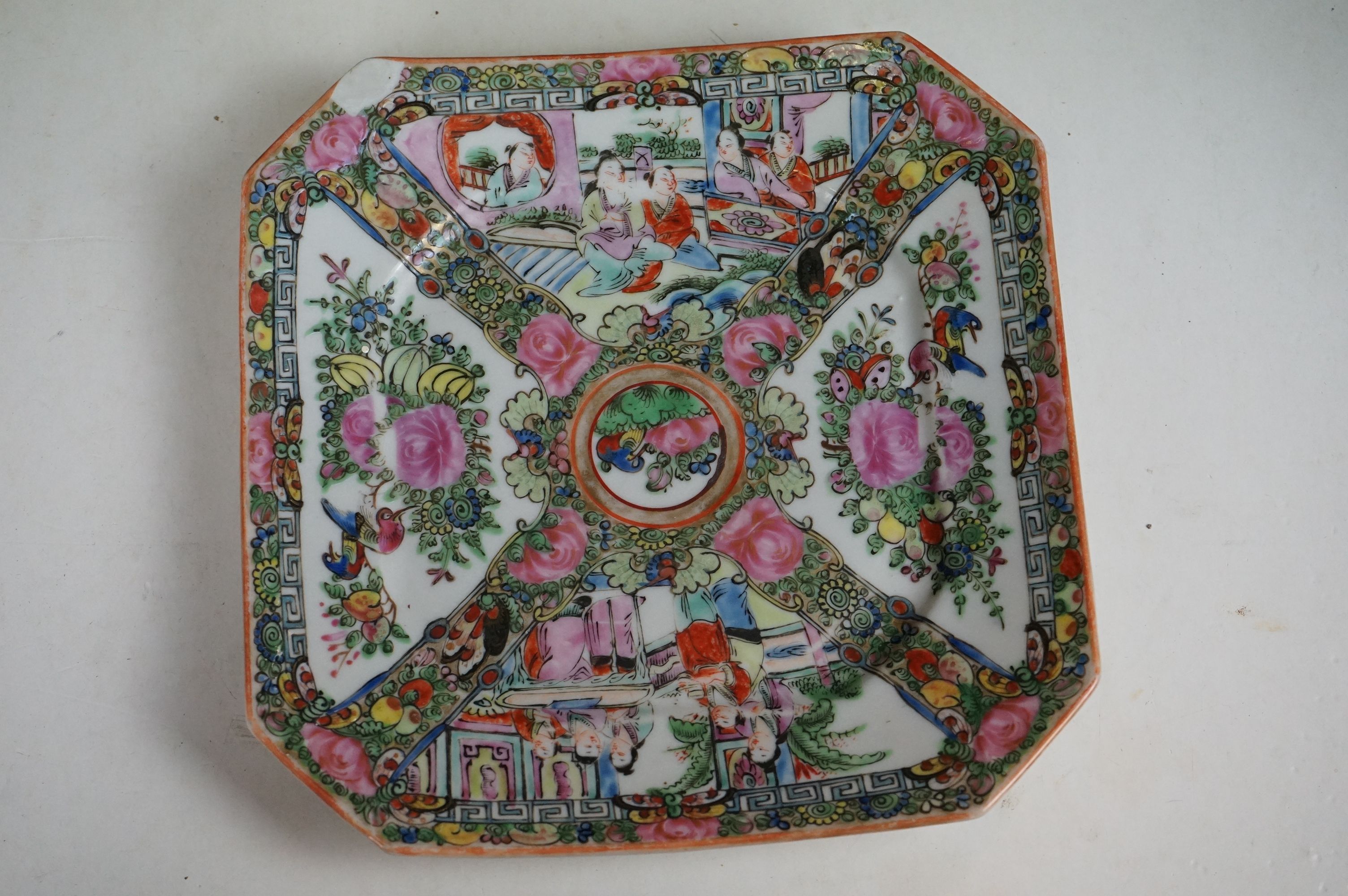 A large quantity of Chinese mixed ceramics to include an Imari pattern plate and cantonese bowl. - Bild 21 aus 28