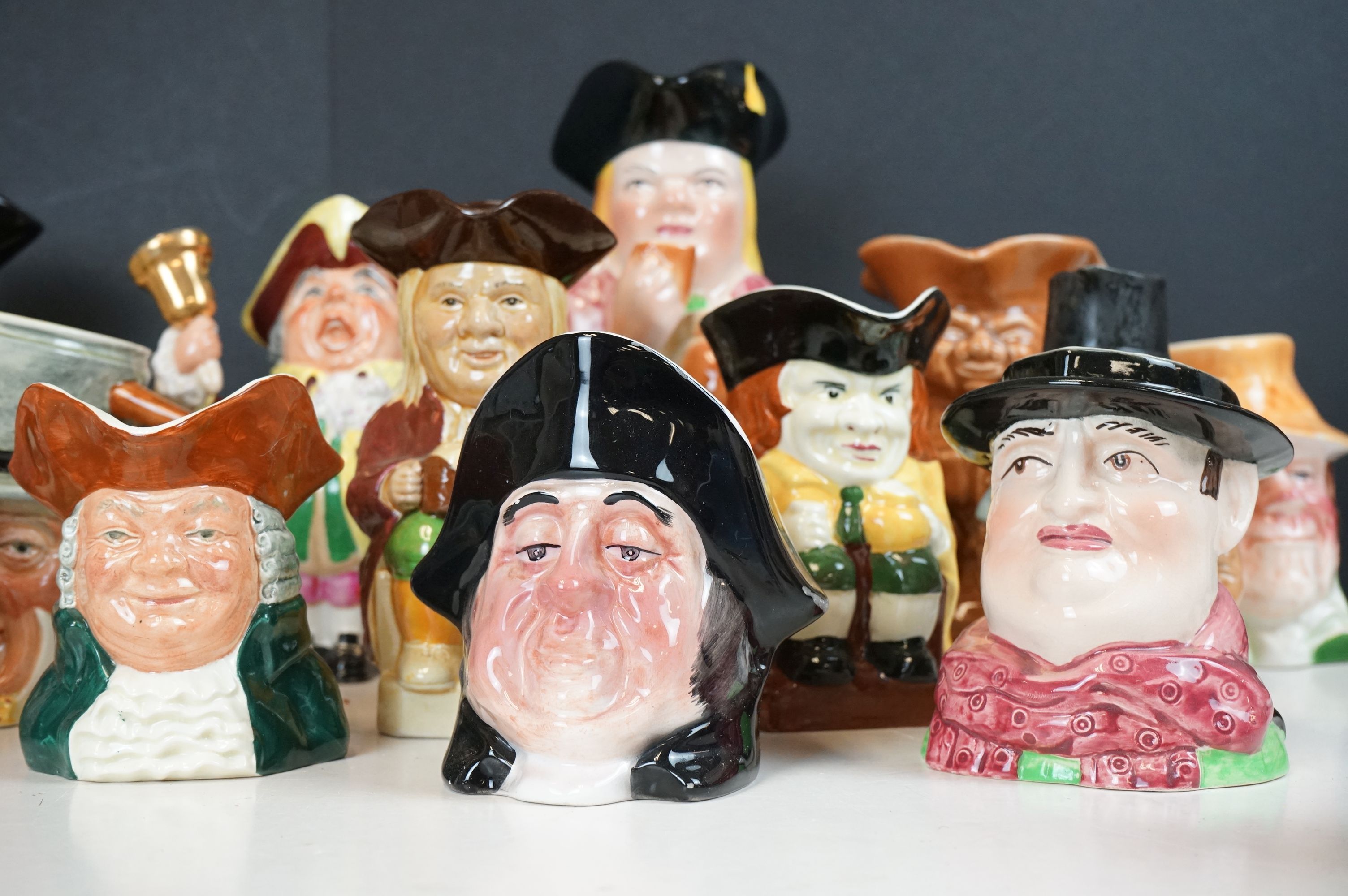 Box of 27 Toby Jugs of various sizes - Image 7 of 12